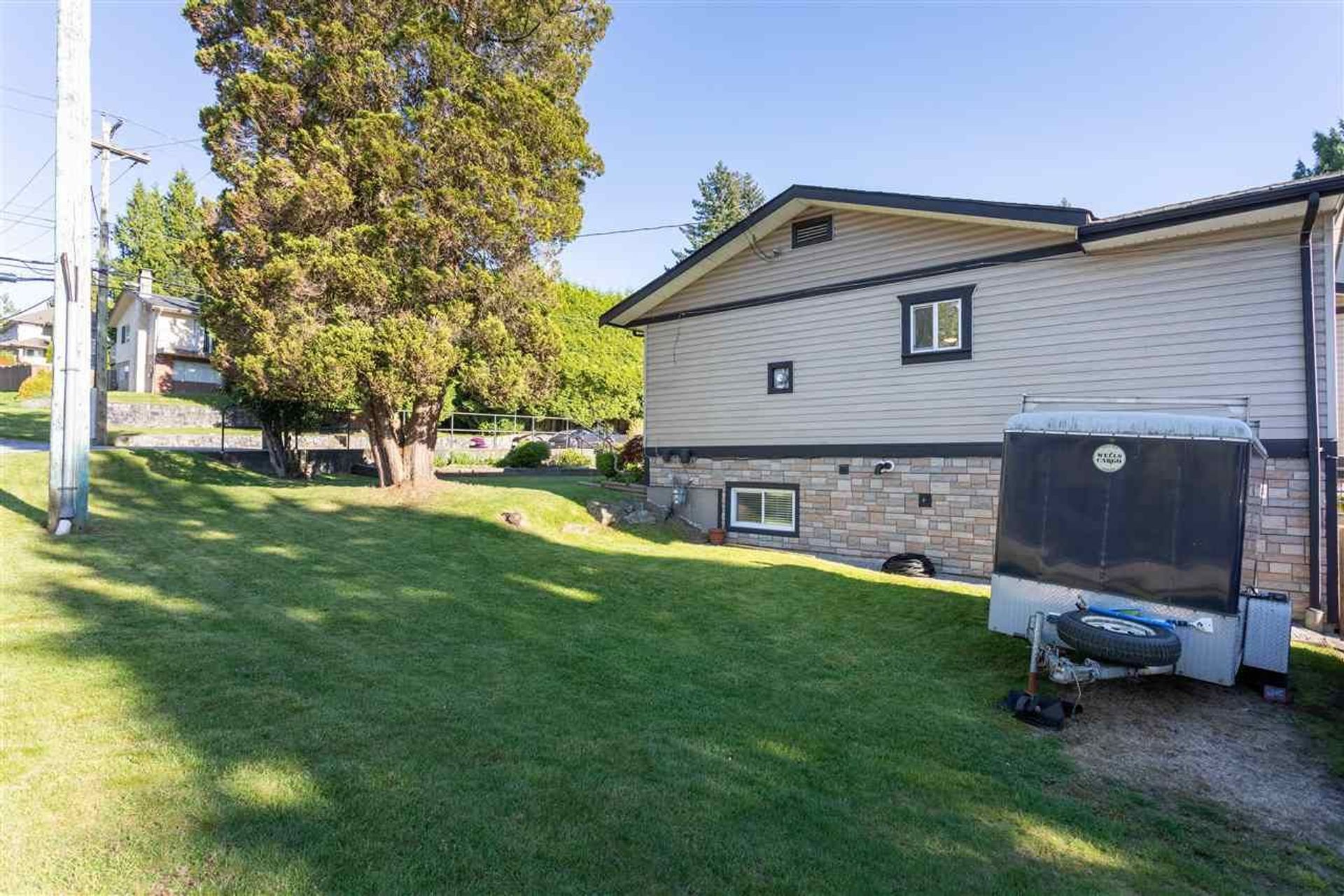 728-blue-mountain-street-coquitlam-west-coquitlam-25 at 728 Blue Mountain Street, Coquitlam West, Coquitlam