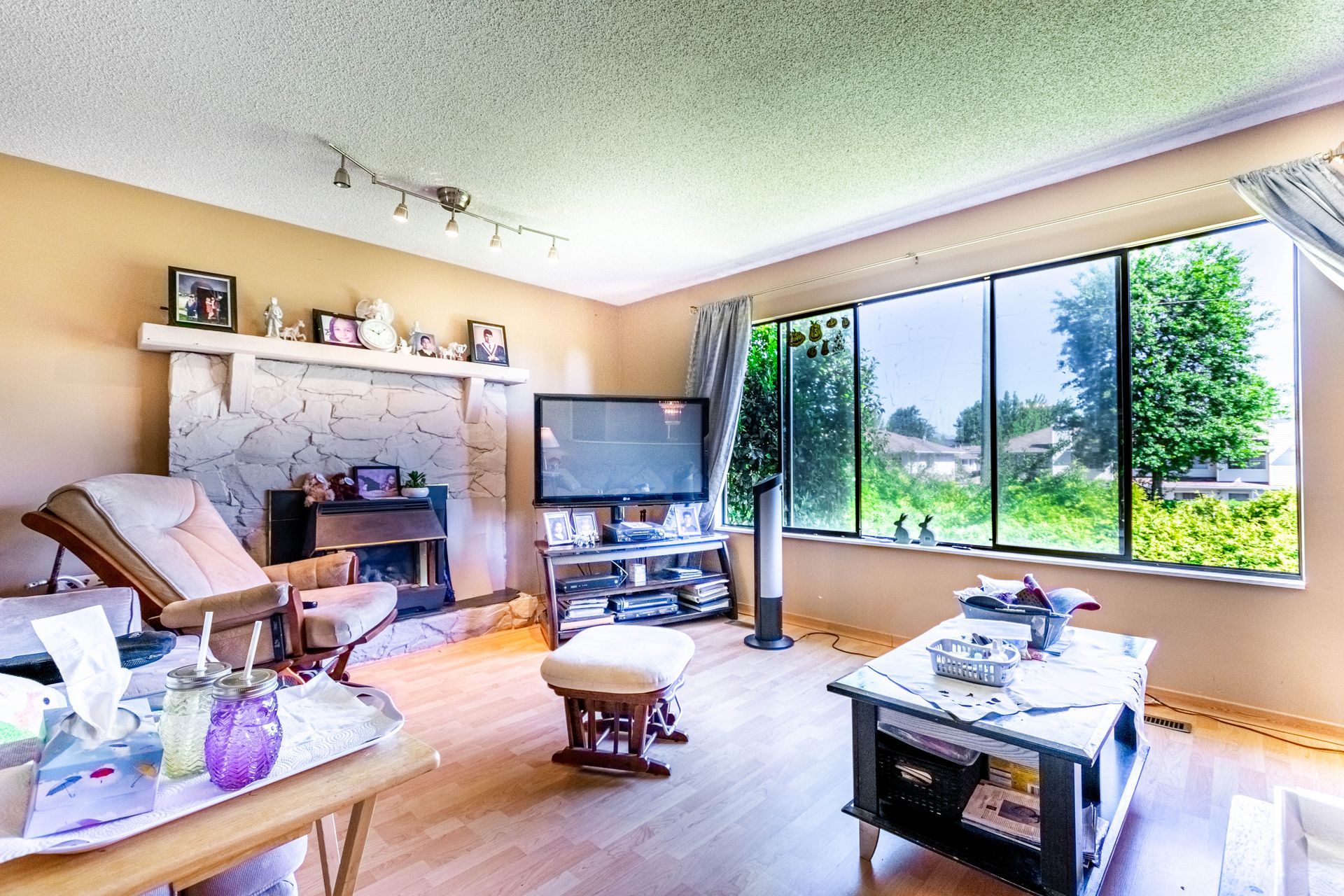 14 at 15576 100 Avenue, Guildford, North Surrey