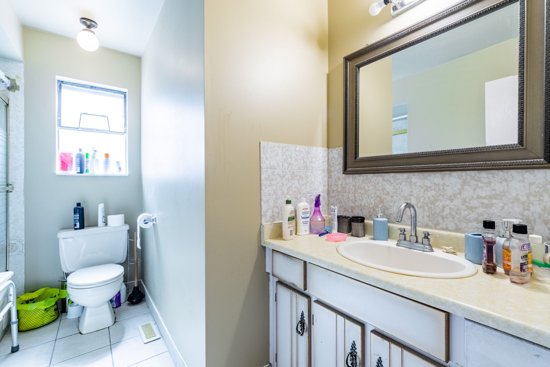28 at 15576 100 Avenue, Guildford, North Surrey