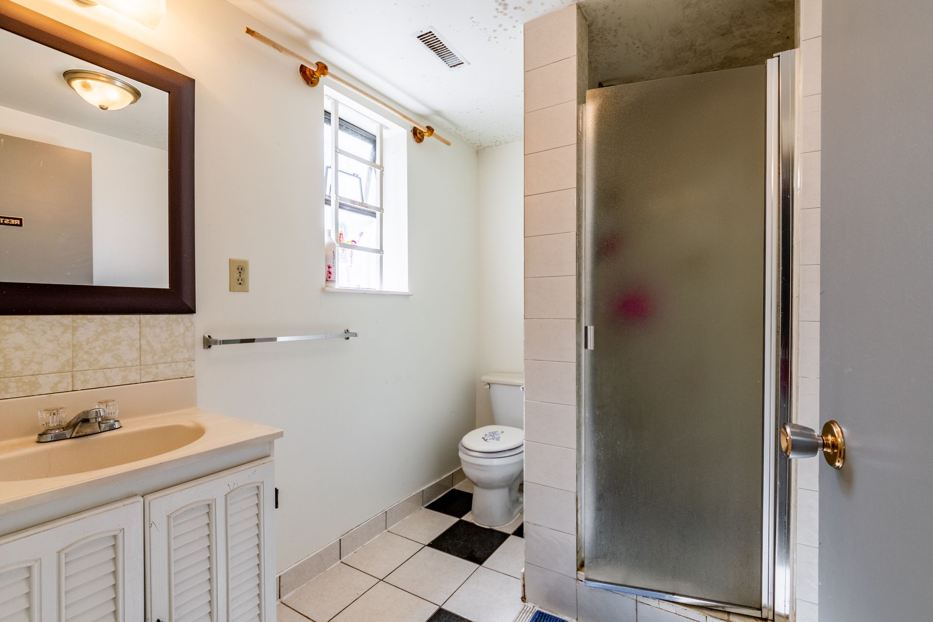34 at 15576 100 Avenue, Guildford, North Surrey