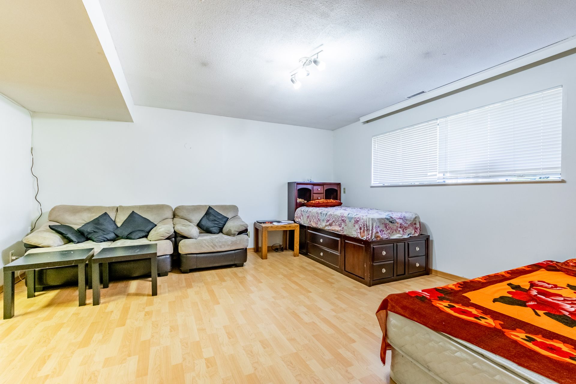 41 at 15576 100 Avenue, Guildford, North Surrey
