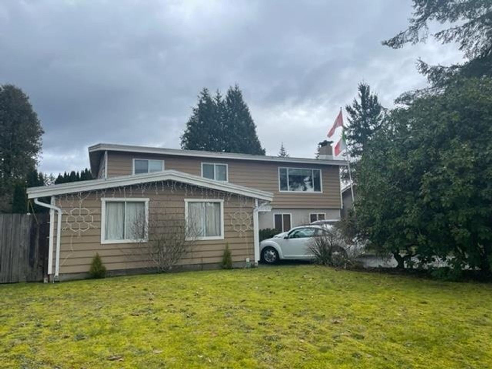 945-jarvis-street-harbour-chines-coquitlam-03 at 945 Jarvis Street, Harbour Chines, Coquitlam