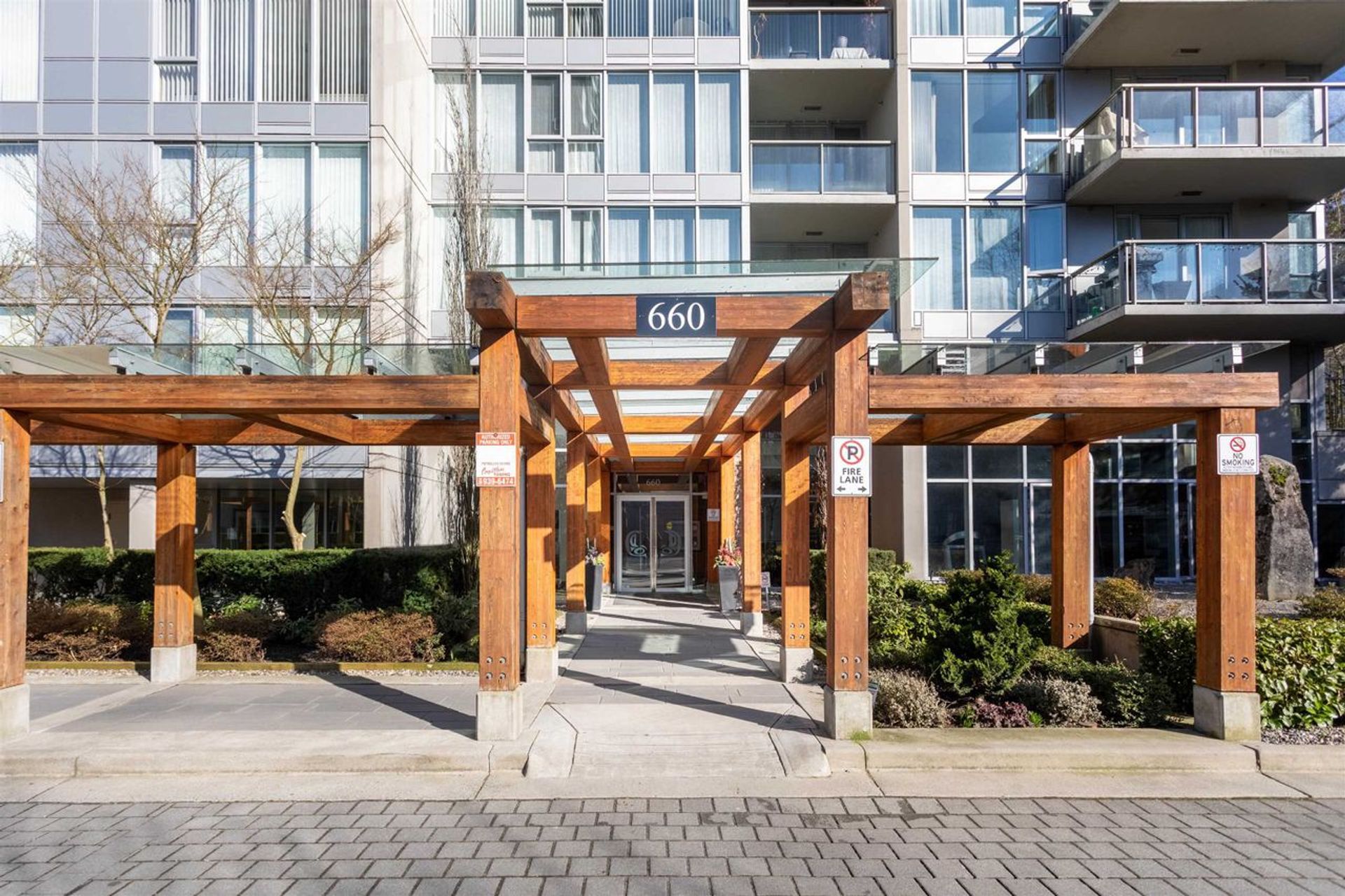 905 - 660 Nootka Way, Port Moody Centre, Port Moody 