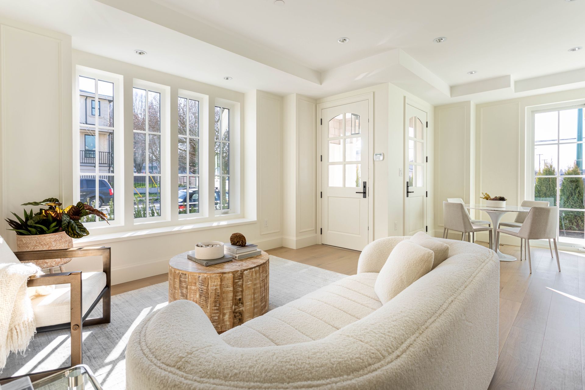 dxs28 at 986 Renfrew Street, Renfrew VE, Vancouver East