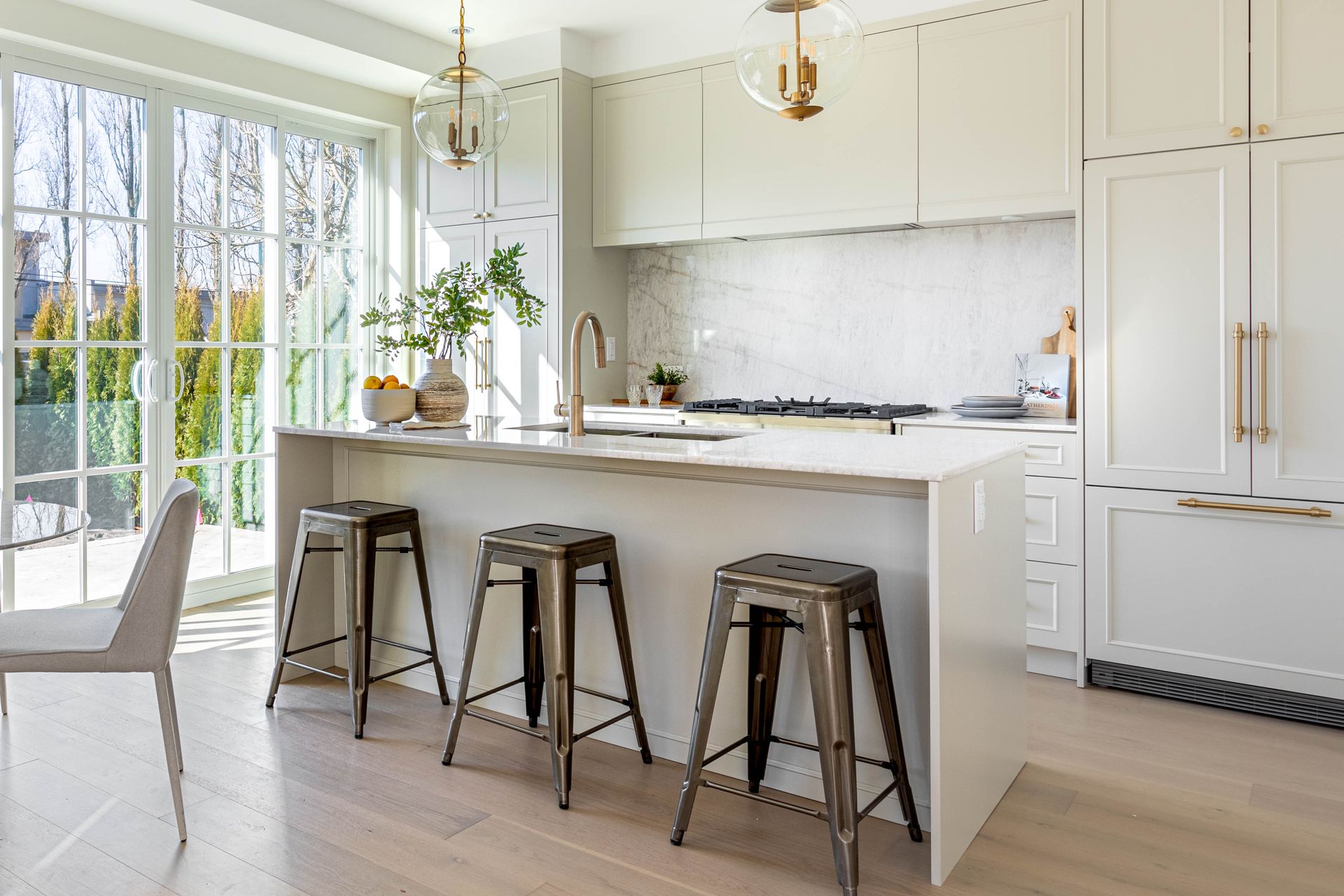 dxs30 at 986 Renfrew Street, Renfrew VE, Vancouver East