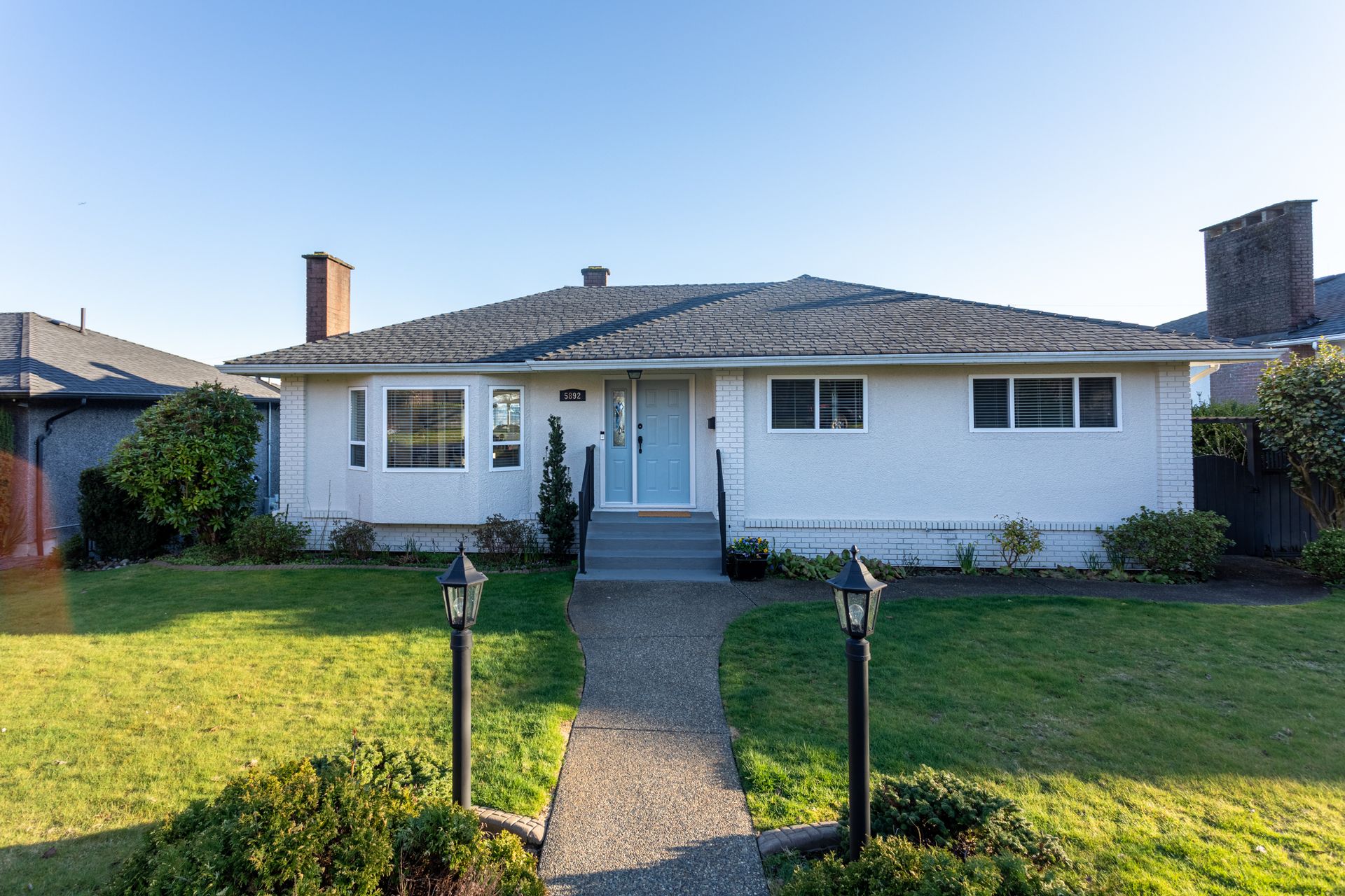 ch15 at 5892 Charles Street, Burnaby North