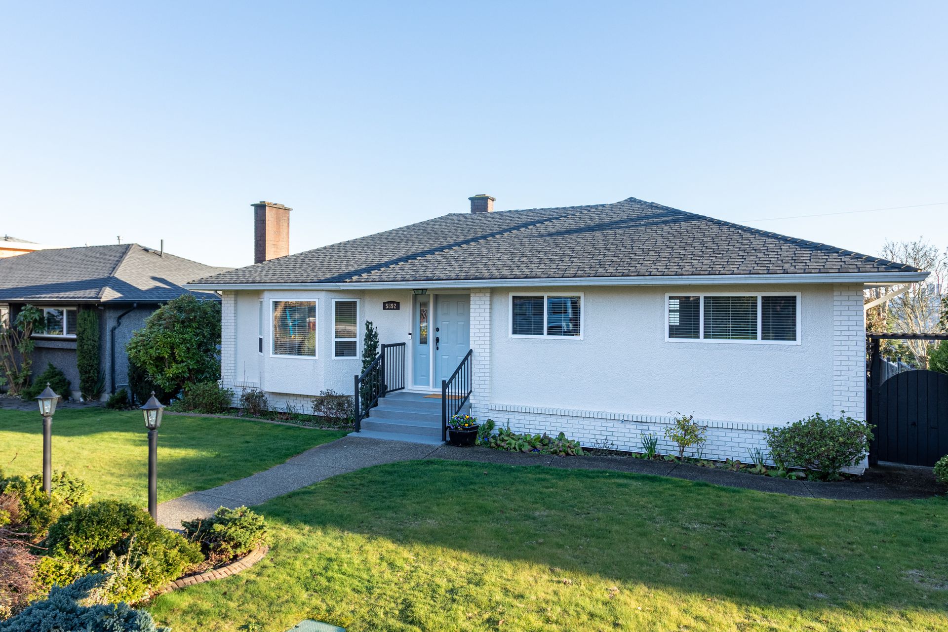 ch21 at 5892 Charles Street, Burnaby North
