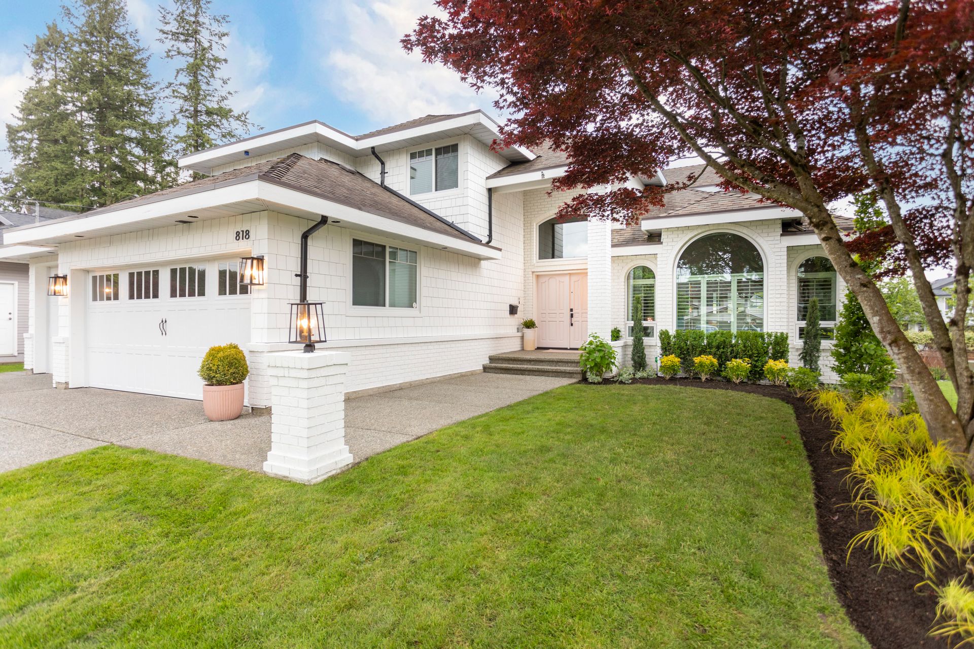 mac6 at 818 Macintosh Street, Harbour Chines, Coquitlam