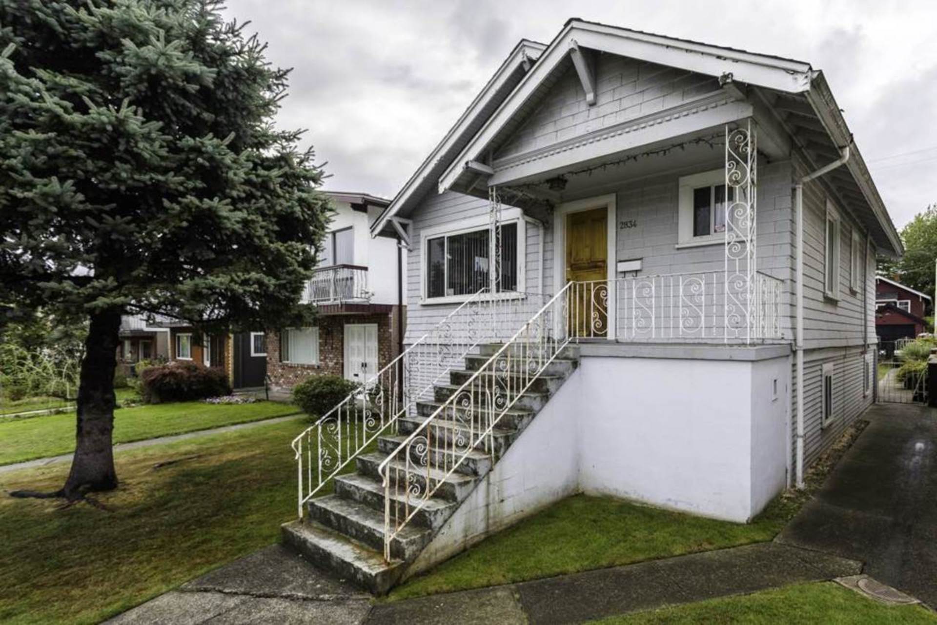 2834 Dundas Street, Hastings East, Vancouver East 