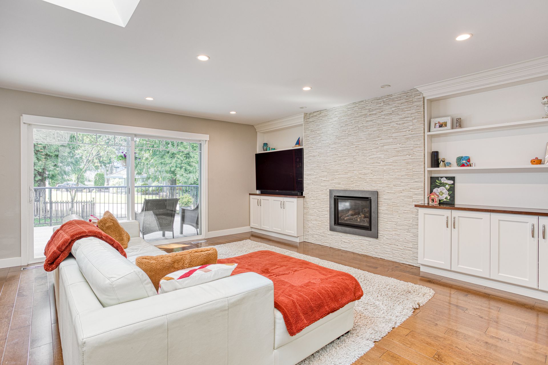 lks36 at 663 Lakeshore Drive, Central Coquitlam, Coquitlam