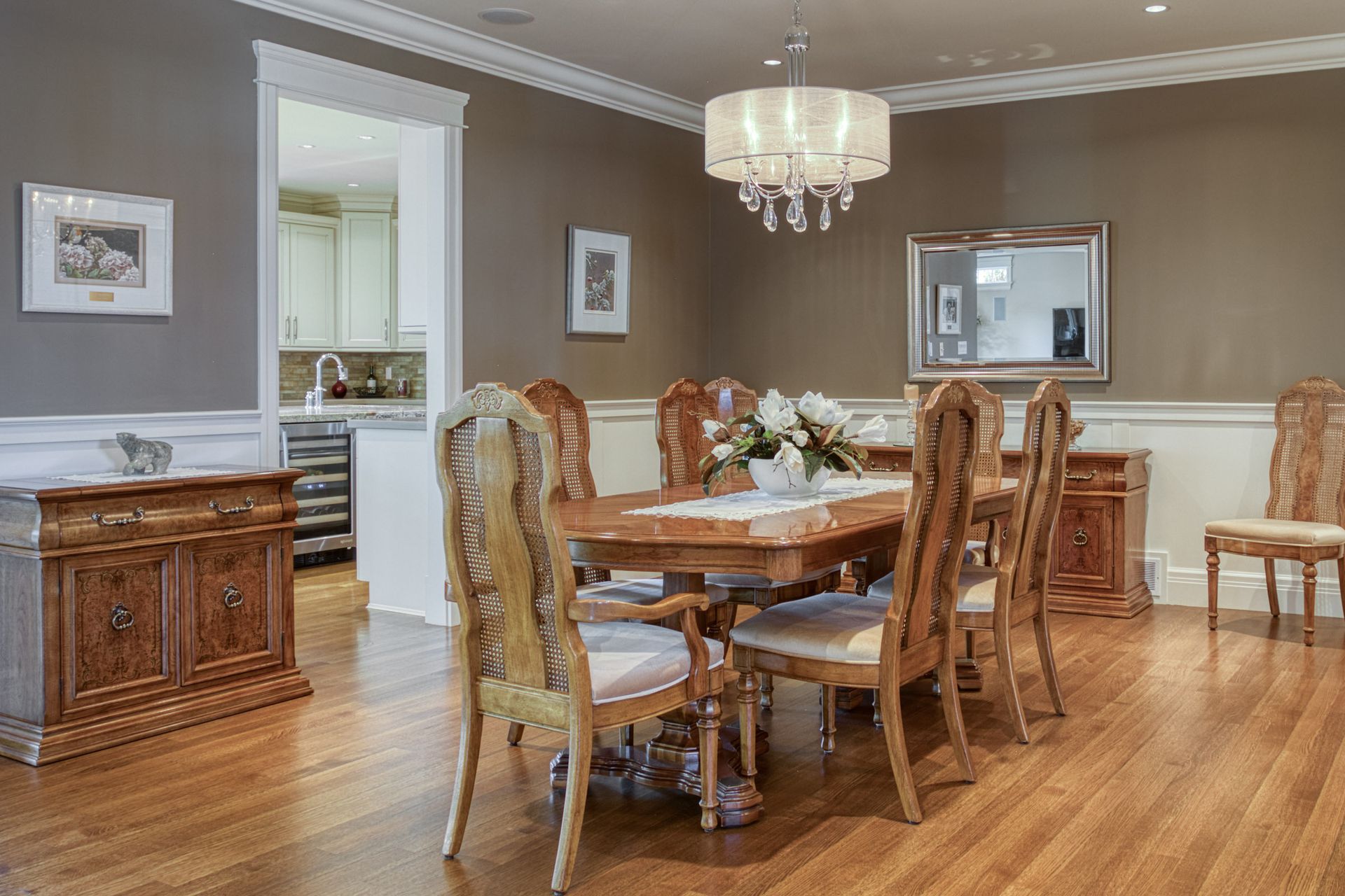 macs27 at 965 Macintosh Street, Harbour Chines, Coquitlam