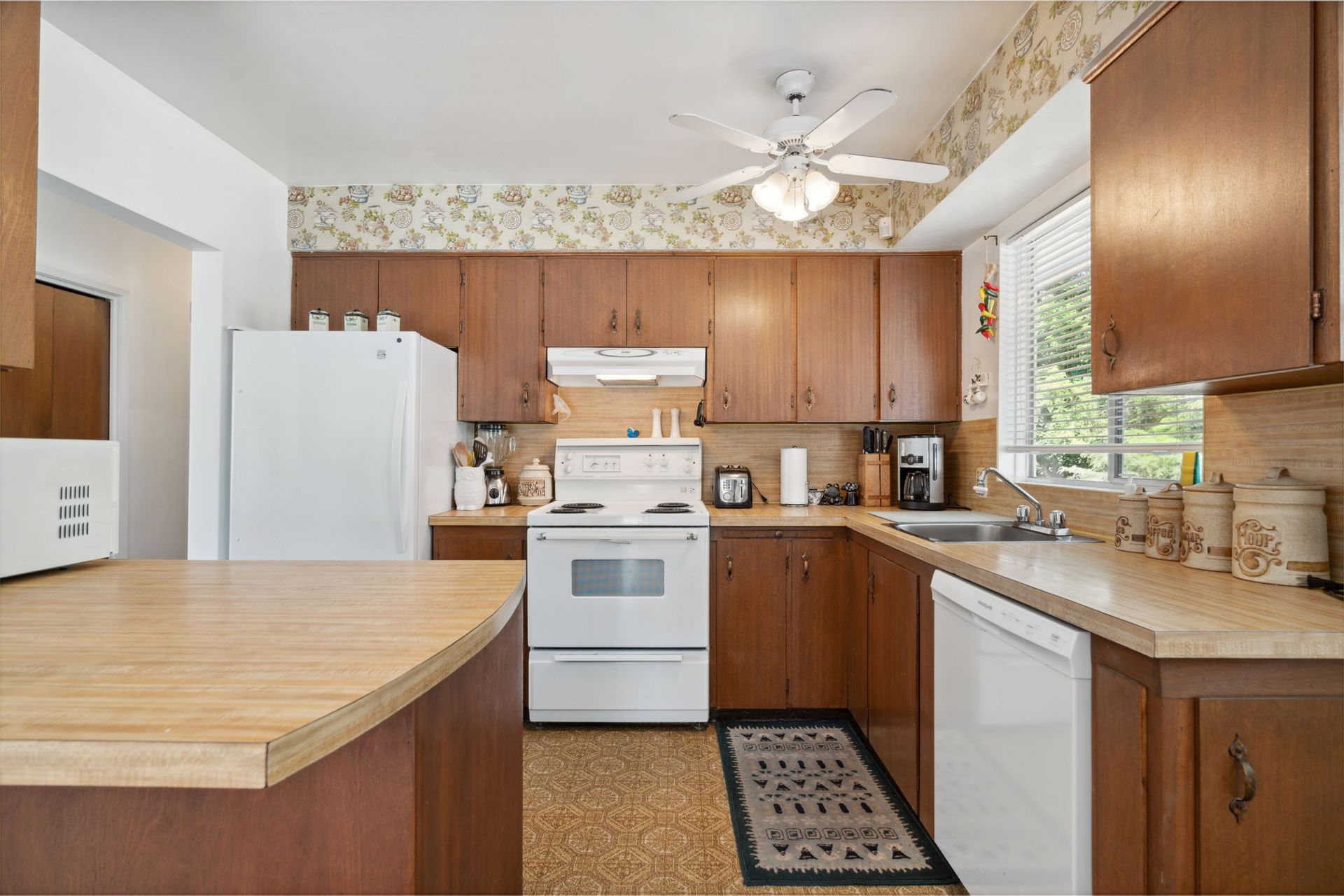 23-web-or-mls-16 at 623 Cypress Street, Central Coquitlam, Coquitlam