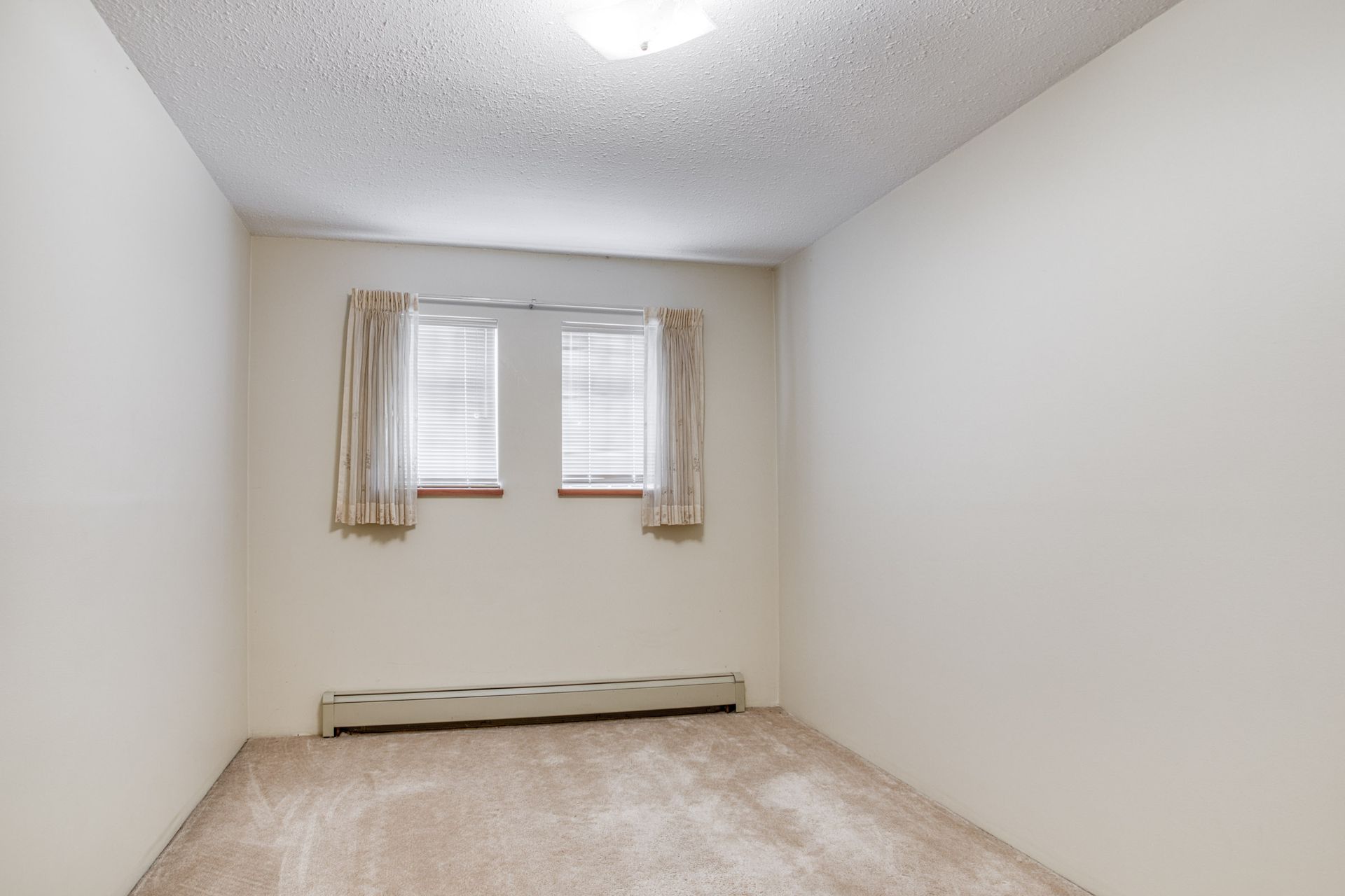 sus18 at 7295 Sussex Avenue, Metrotown, Burnaby South