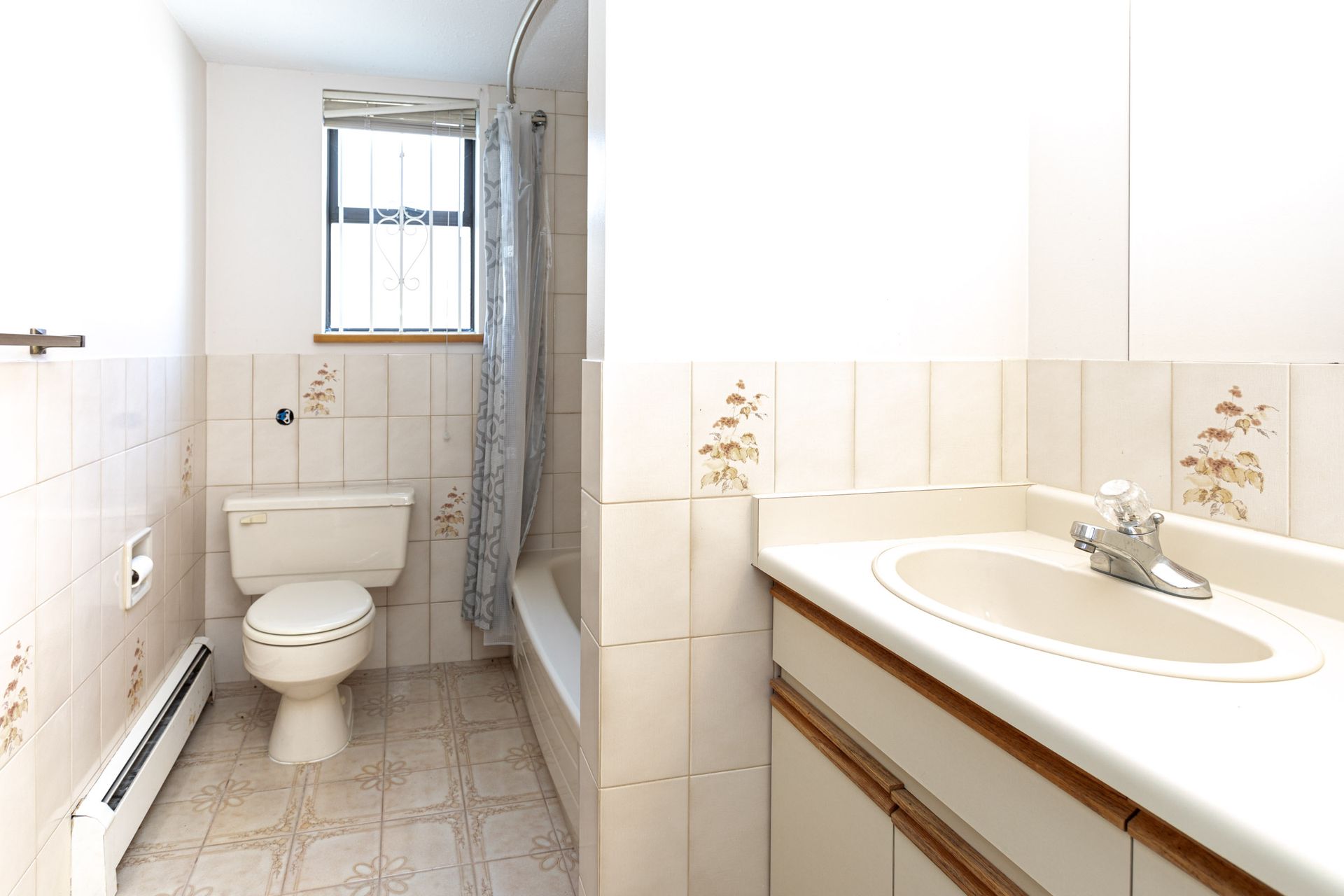 sus29 at 7295 Sussex Avenue, Metrotown, Burnaby South