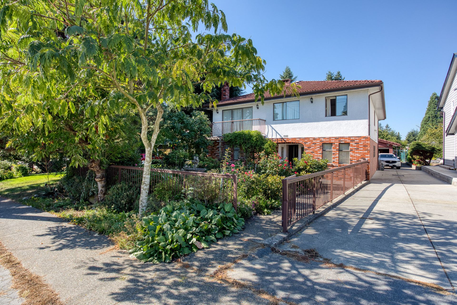 sus4 at 7295 Sussex Avenue, Metrotown, Burnaby South
