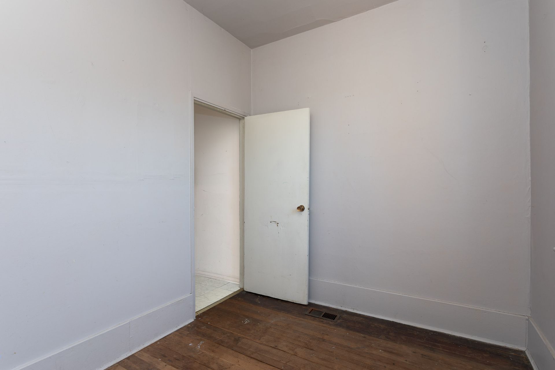 queb2 at 3477 Quebec Street, Main, Vancouver East
