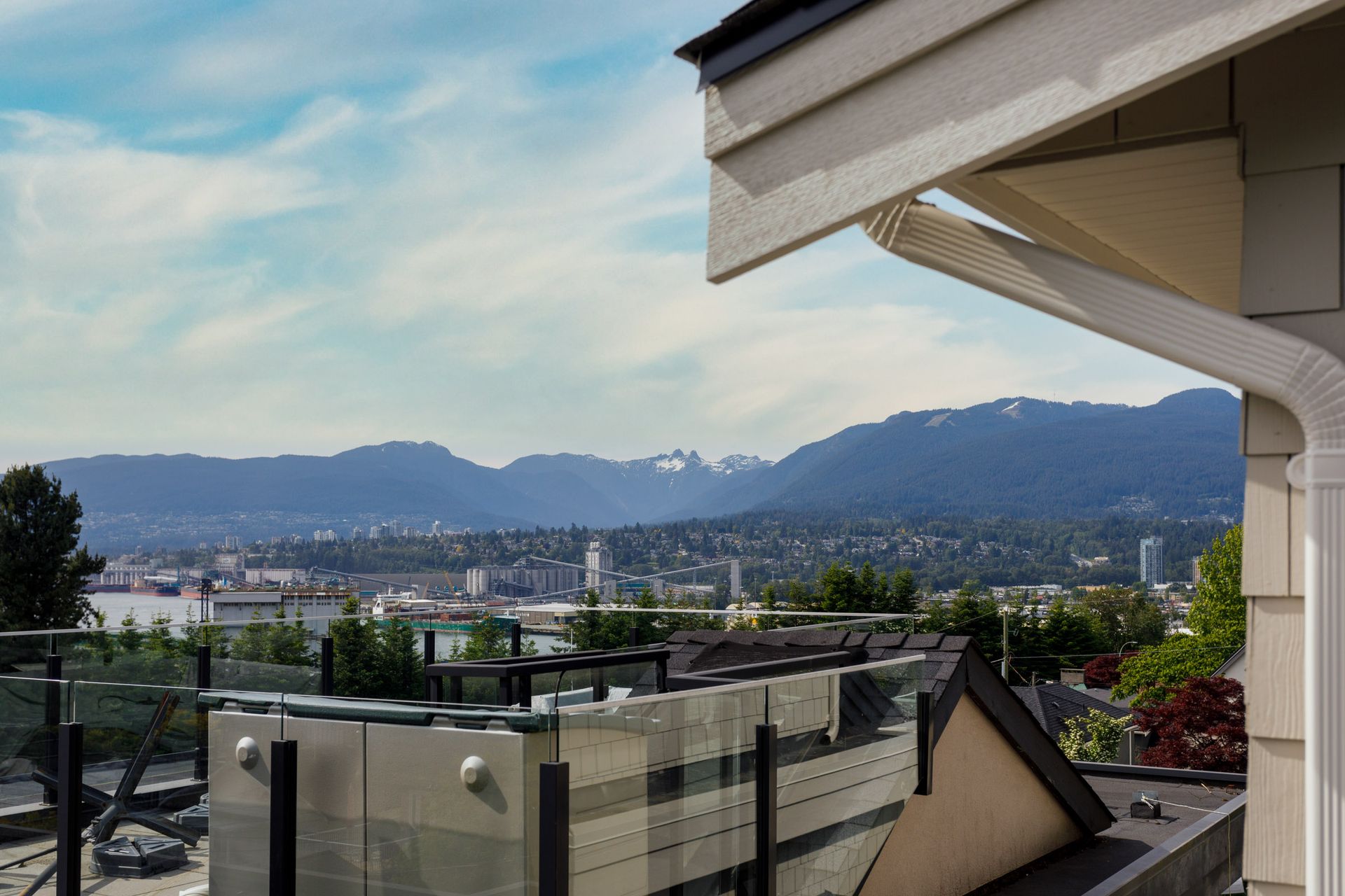 mg6 at 2 - 3596 Mcgill Street, Hastings Sunrise, Vancouver East
