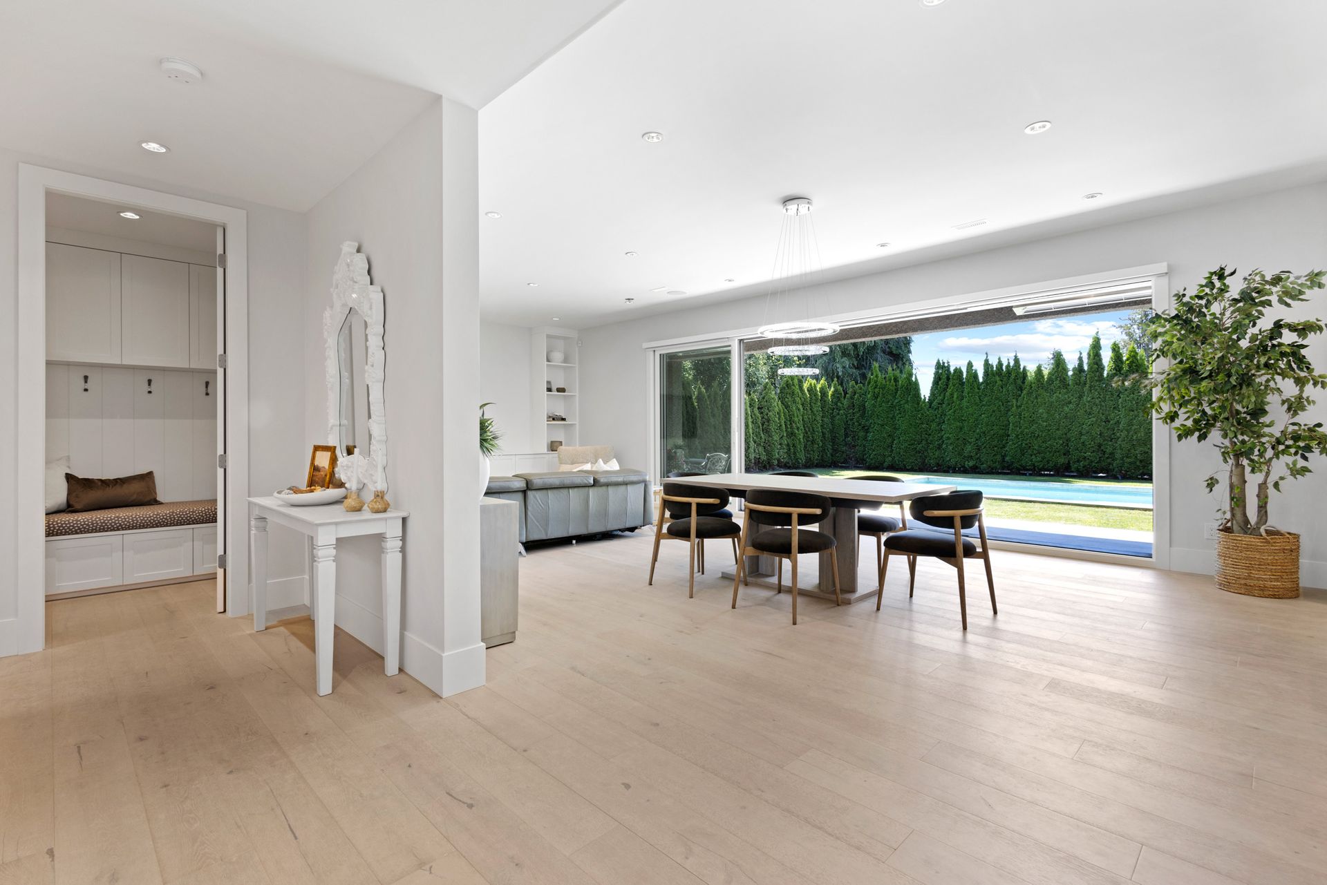 lochda1 at 6188 Lochdale Street, Parkcrest, Burnaby North