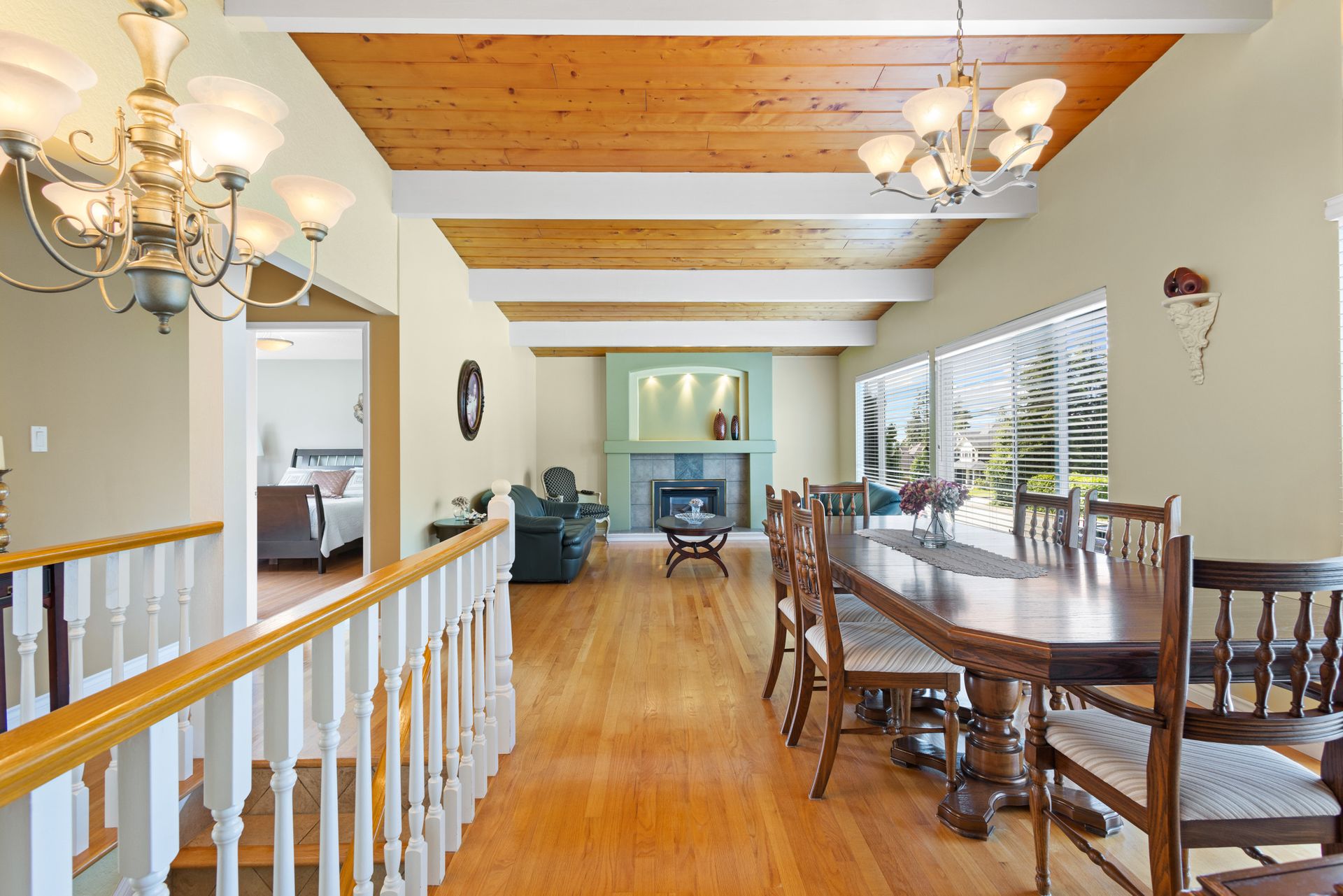 sch17 at 571 Schoolhouse Street, Central Coquitlam, Coquitlam