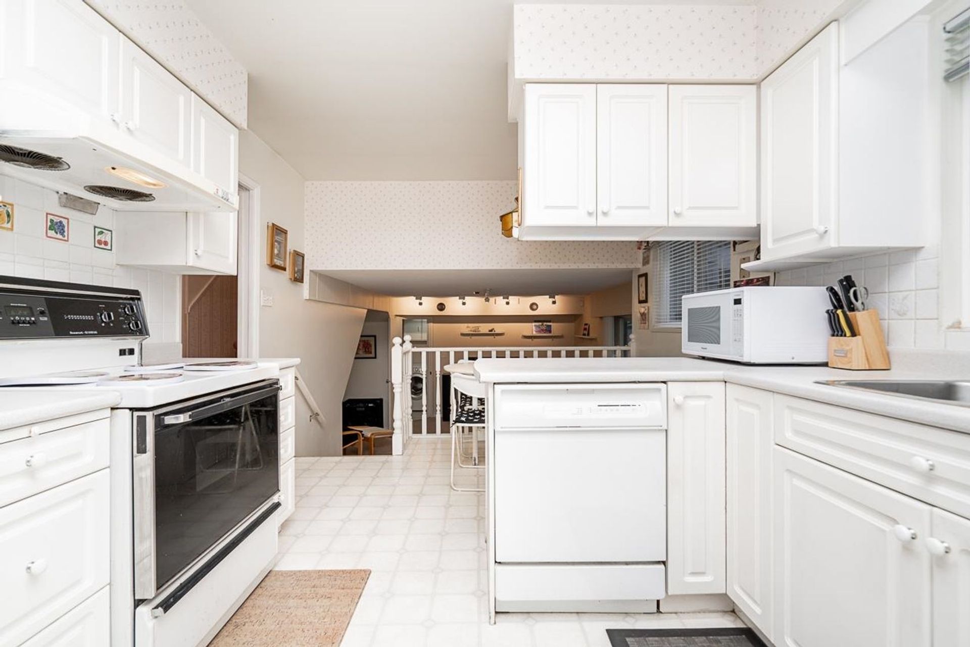 696-folsom-street-central-coquitlam-coquitlam-16 at 696 Folsom Street, Central Coquitlam, Coquitlam