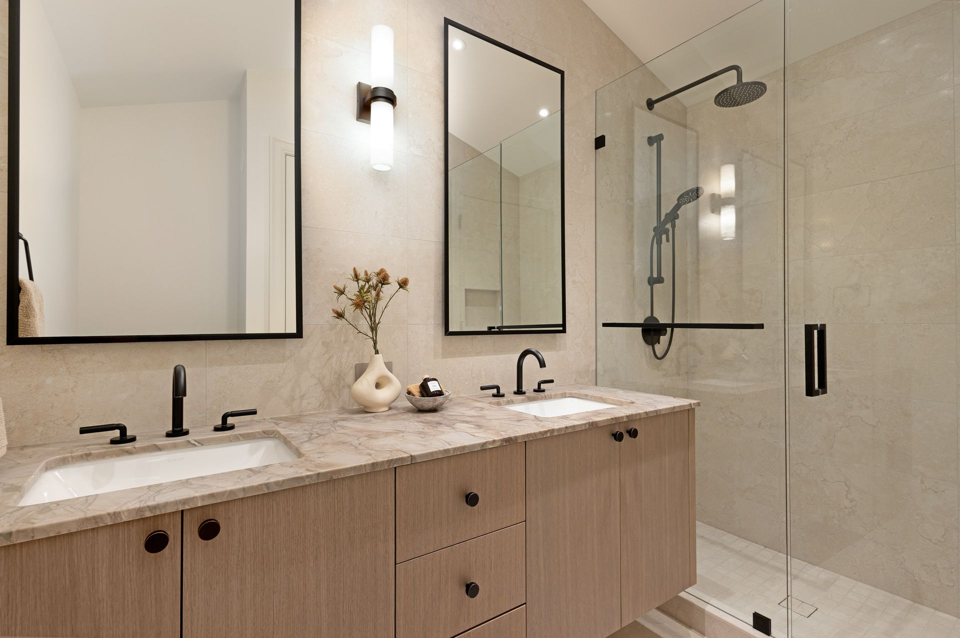 2380_19 at 2380 E 5th Avenue, Grandview Woodland, Vancouver East