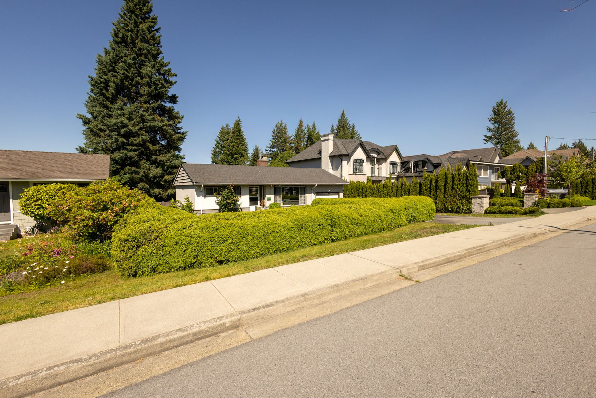 mach3 at 914 Macintosh Street, Harbour Chines, Coquitlam