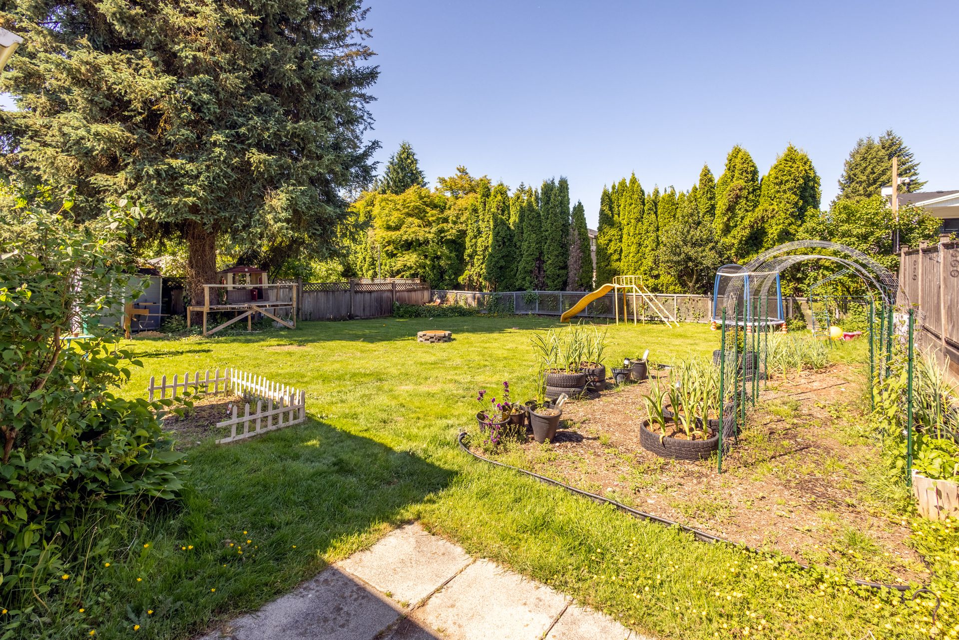 mach5 at 914 Macintosh Street, Harbour Chines, Coquitlam