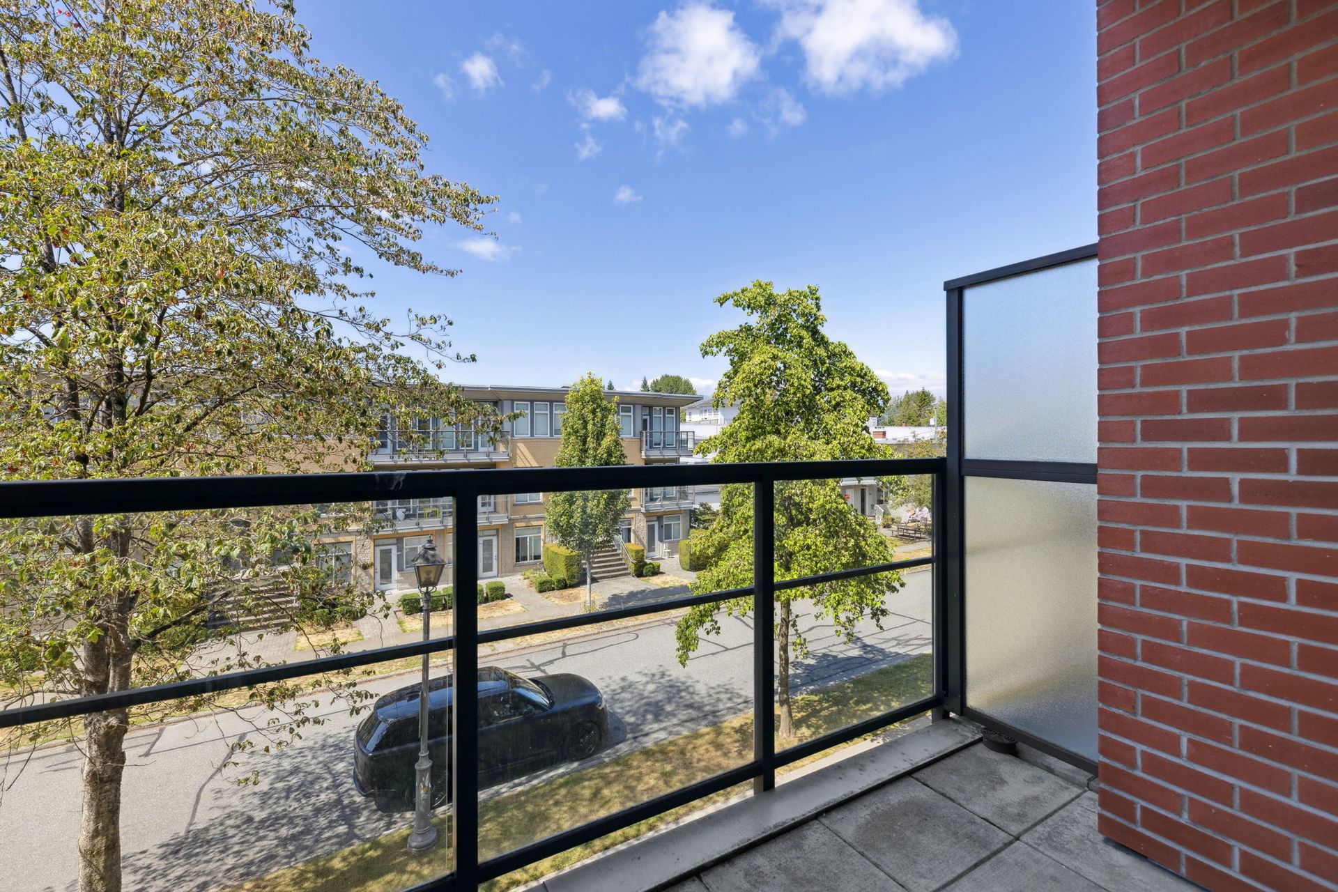 25-web-or-mls-025 at 204 - 5632 Kings Road, University VW, Vancouver West