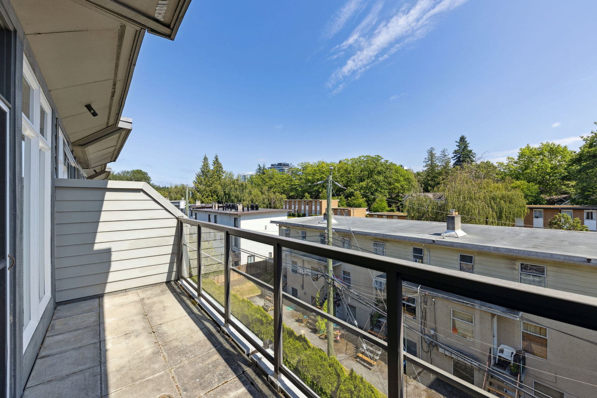 32-web-or-mls-032 at 204 - 5632 Kings Road, University VW, Vancouver West