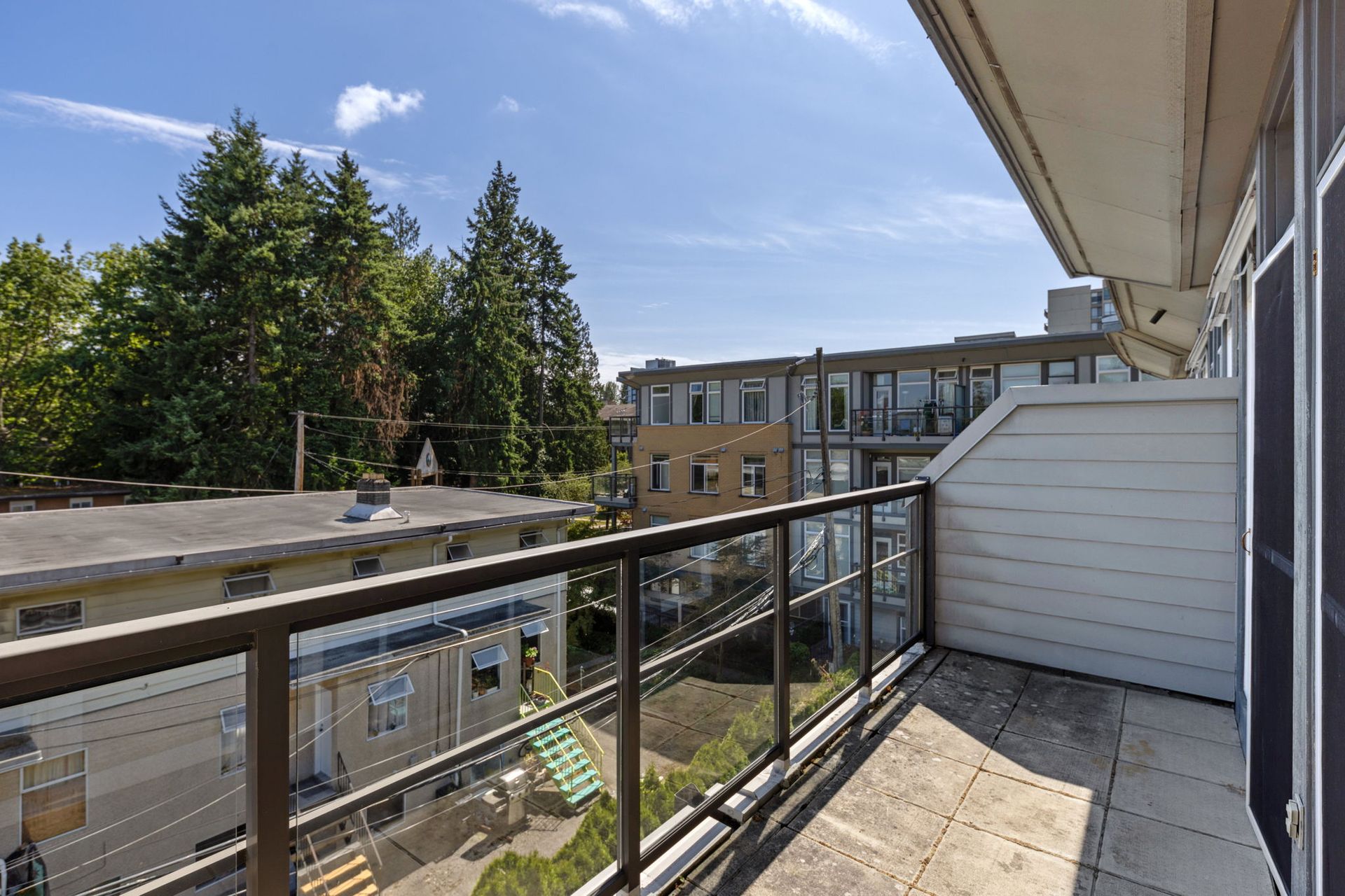 33-web-or-mls-033 at 204 - 5632 Kings Road, University VW, Vancouver West
