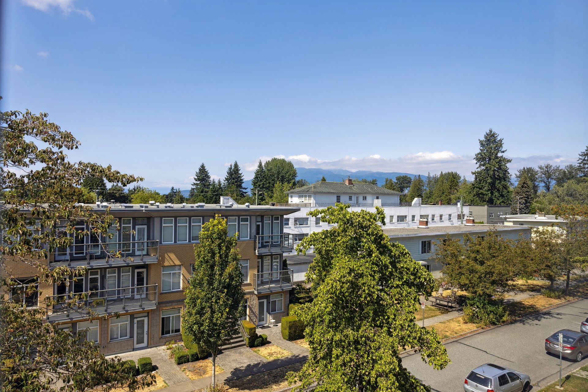 34-web-or-mls-034 at 204 - 5632 Kings Road, University VW, Vancouver West