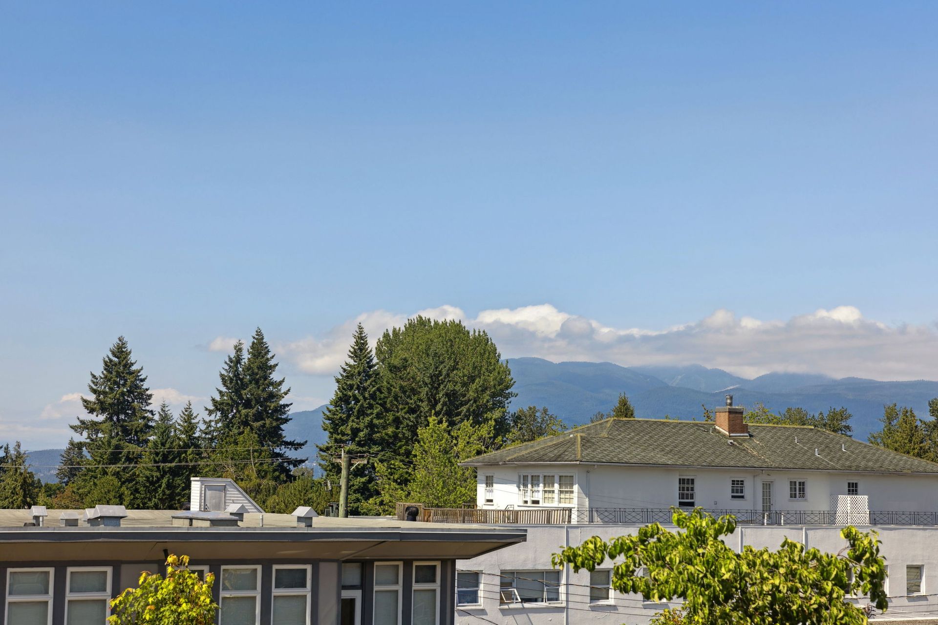 35-web-or-mls-035 at 204 - 5632 Kings Road, University VW, Vancouver West