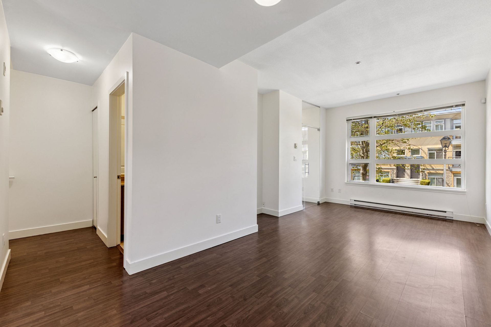 6-web-or-mls-006 at 204 - 5632 Kings Road, University VW, Vancouver West