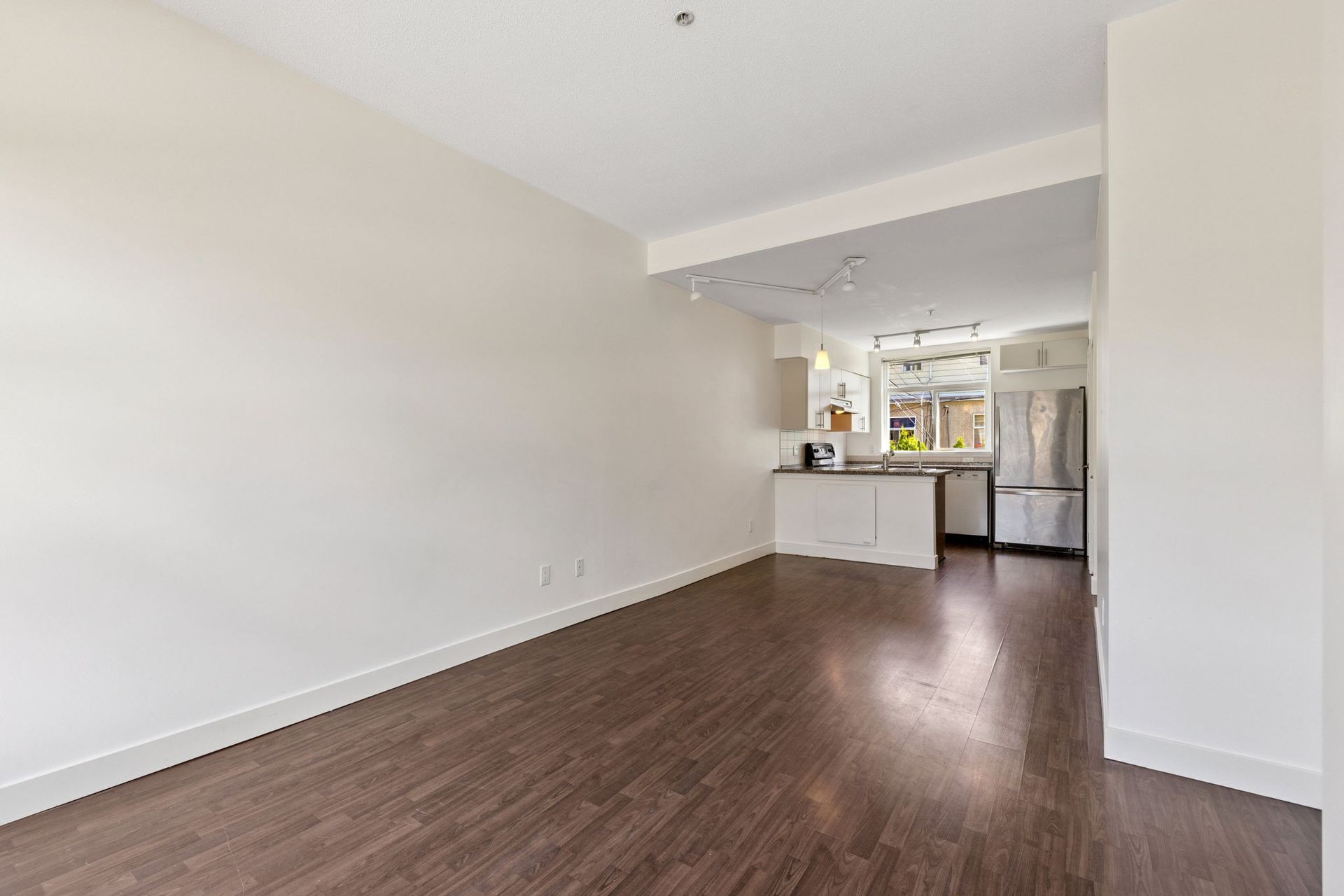 8-web-or-mls-008 at 204 - 5632 Kings Road, University VW, Vancouver West