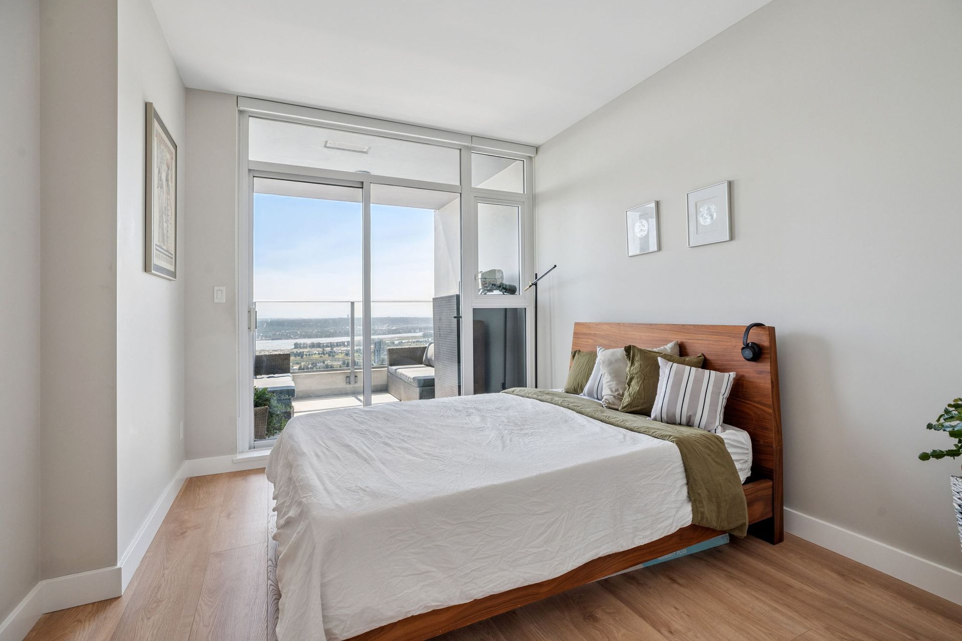 19-web-or-mls-019 at 1905 - 958 Ridgeway Avenue, Central Coquitlam, Coquitlam