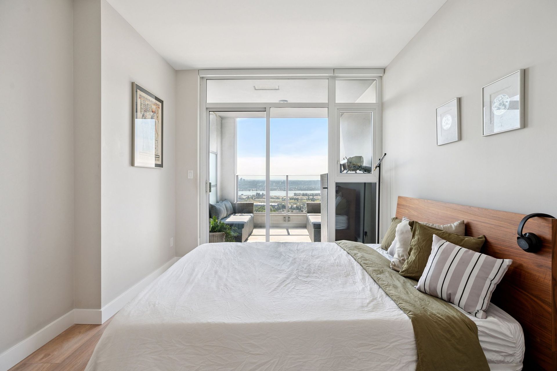 25-web-or-mls-025 at 1905 - 958 Ridgeway Avenue, Central Coquitlam, Coquitlam