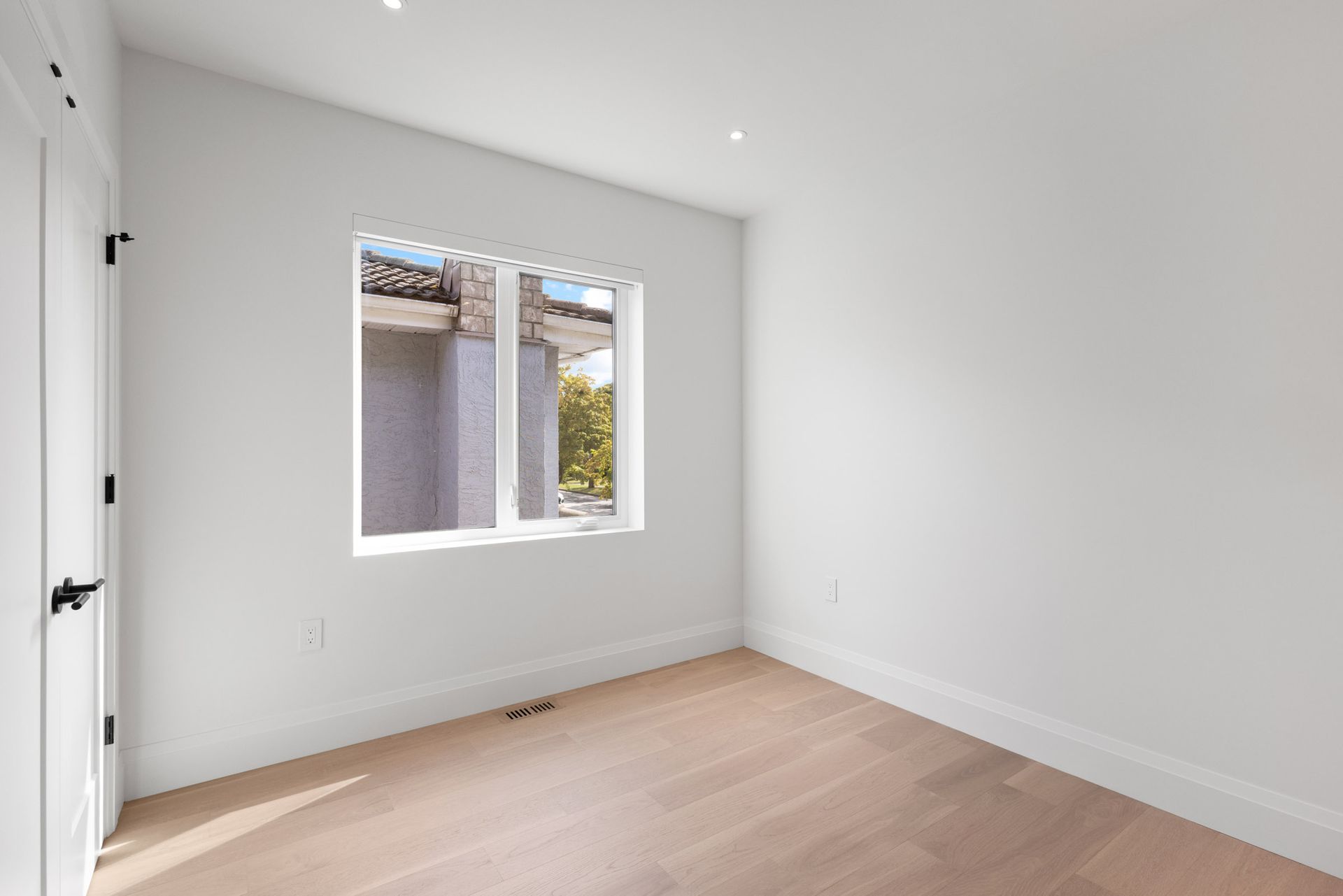18 at 1 - 1243 E 27th Avenue, Knight, Vancouver East