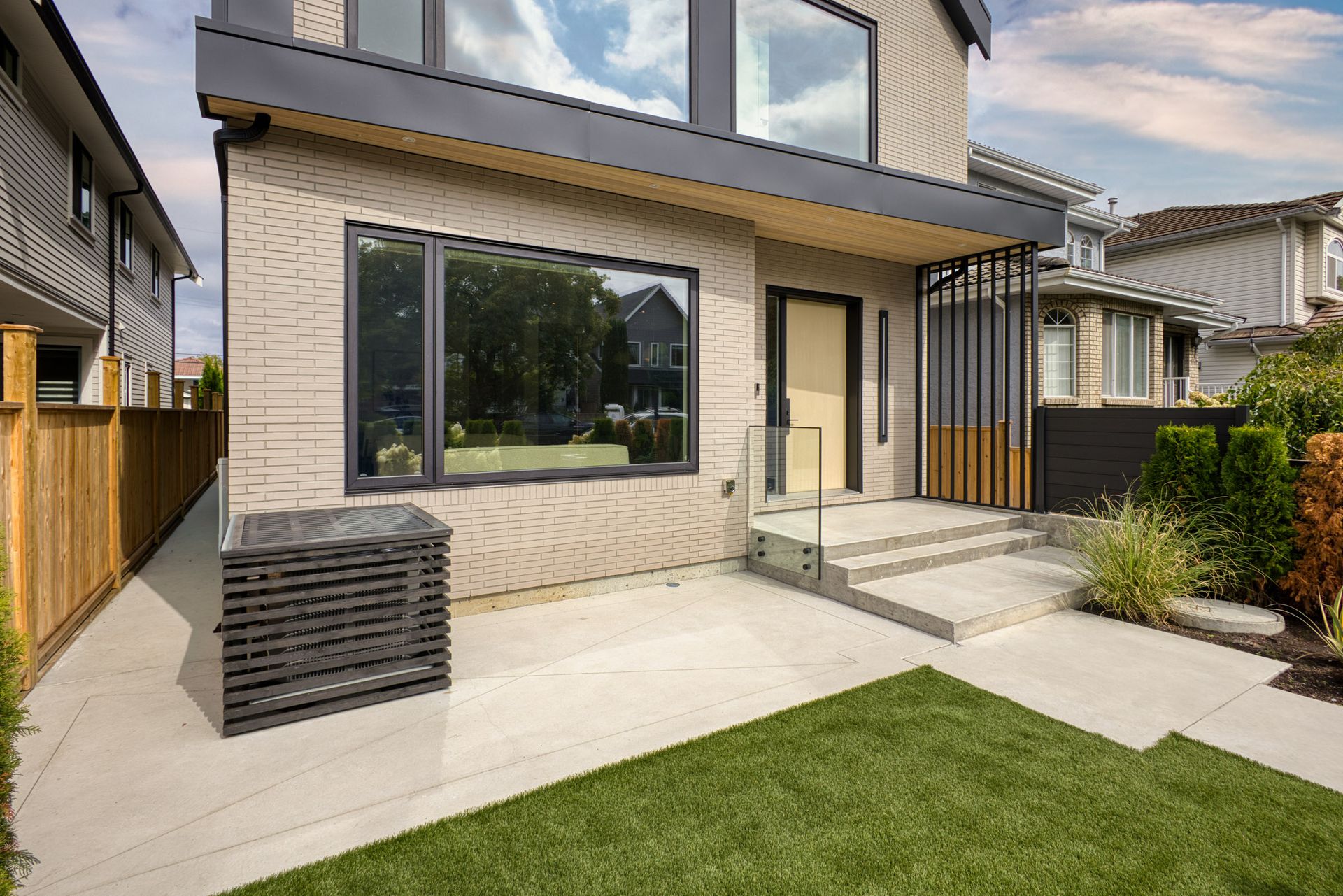 2 at 1 - 1243 E 27th Avenue, Knight, Vancouver East