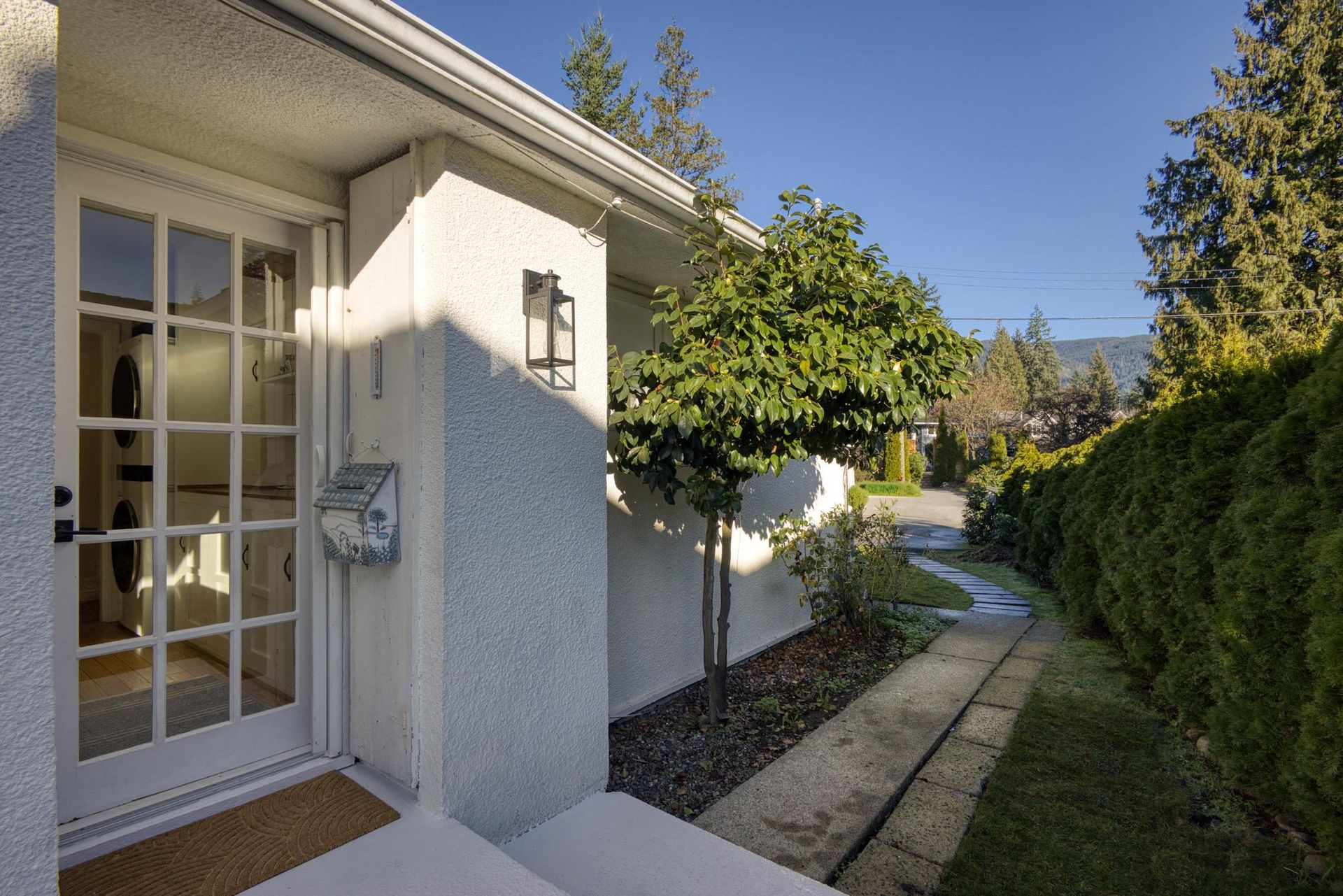 1275-brantwood-road-capilano-nv-north-vancouver-02 at 1275 Brantwood Road, Capilano NV, North Vancouver