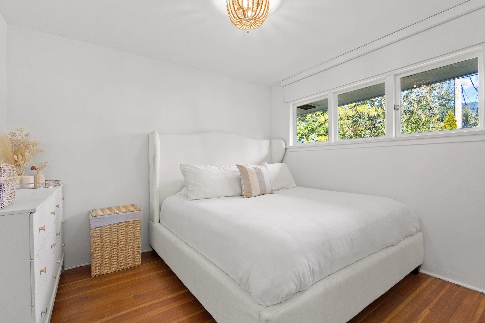 1275-brantwood-road-capilano-nv-north-vancouver-13 at 1275 Brantwood Road, Capilano NV, North Vancouver