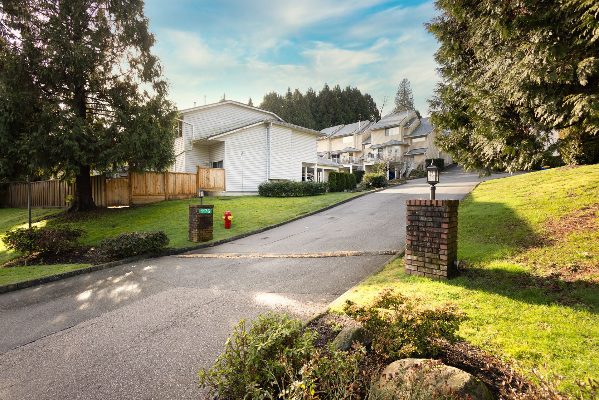 falcon2 at 102 - 1176 Falcon Drive, Eagle Ridge CQ, Coquitlam