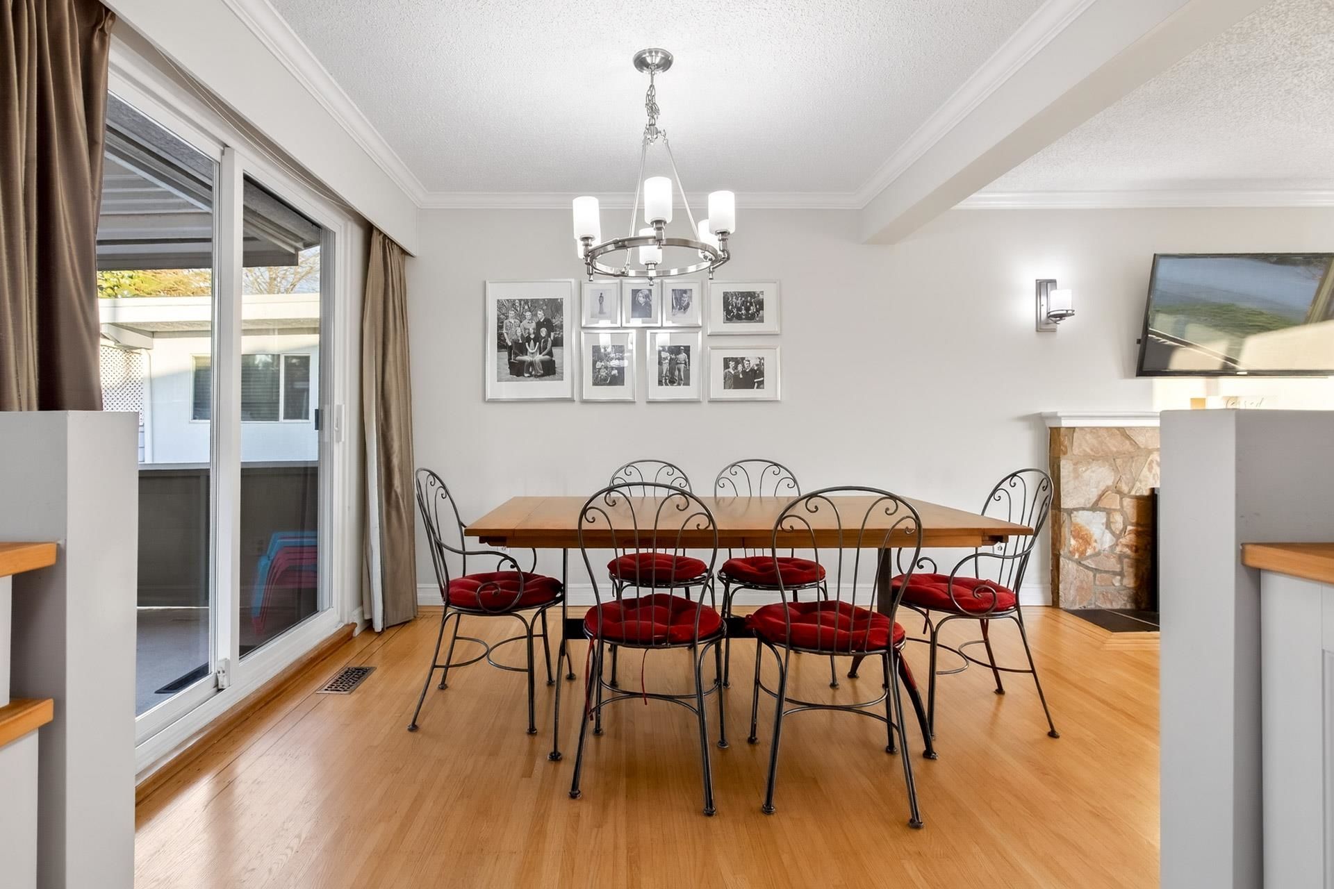 1205-brisbane-avenue-harbour-chines-coquitlam-12 at 1205 Brisbane Avenue, Harbour Chines, Coquitlam