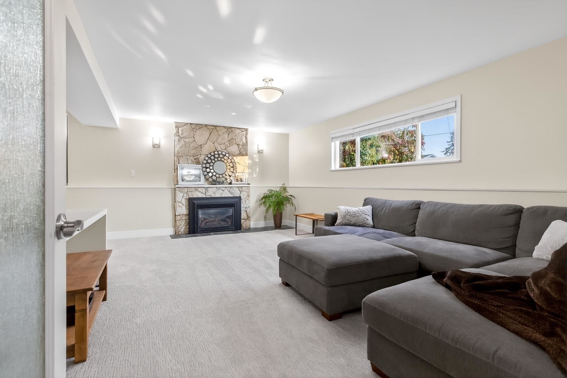 1205-brisbane-avenue-harbour-chines-coquitlam-26 at 1205 Brisbane Avenue, Harbour Chines, Coquitlam