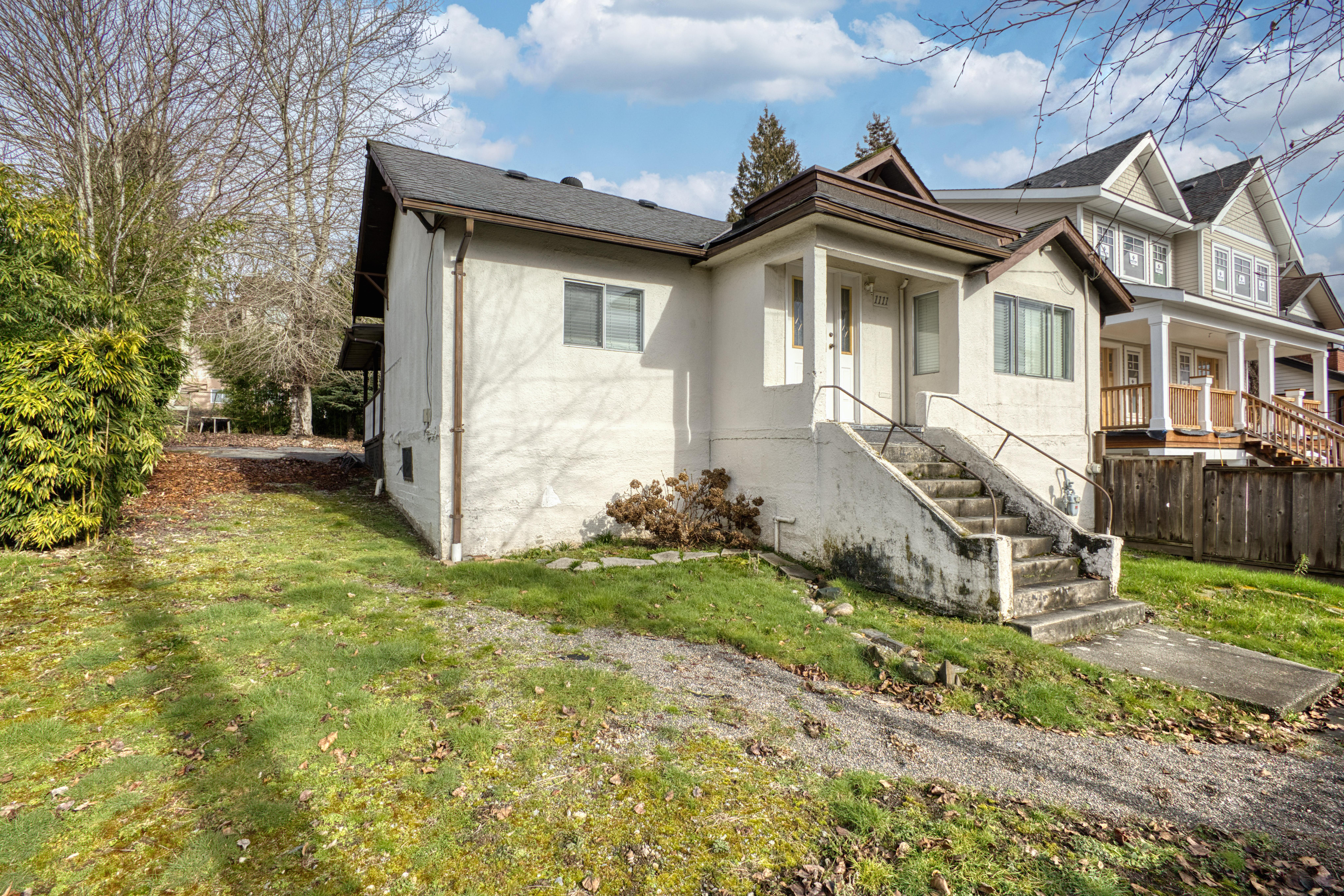 1111 Cartier Avenue, Maillardville, Coquitlam 