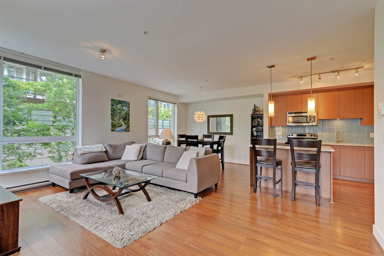 735-w-15th-street-hamilton-north-vancouver-03