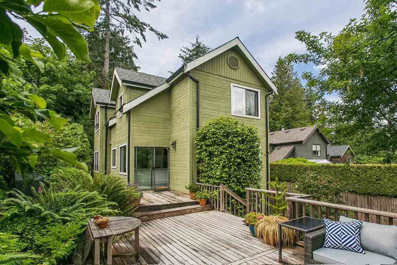 6810-hycroft-road-whytecliff-west-vancouver-02