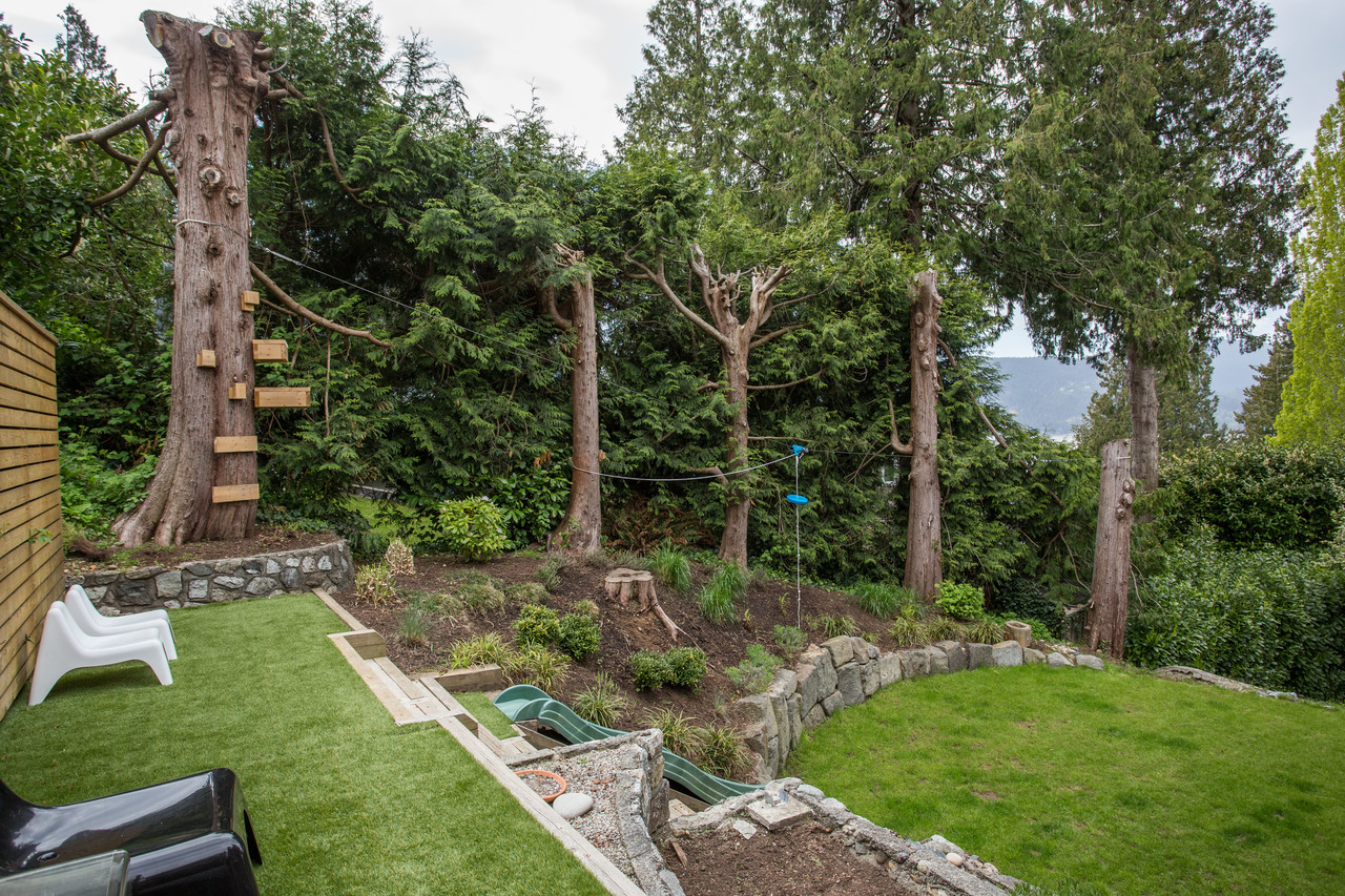 6450-rosebery-ave-horseshoe-bay-high-44