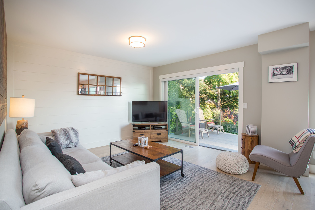 6570-marine-dr-horseshoe-bay-high-22-1