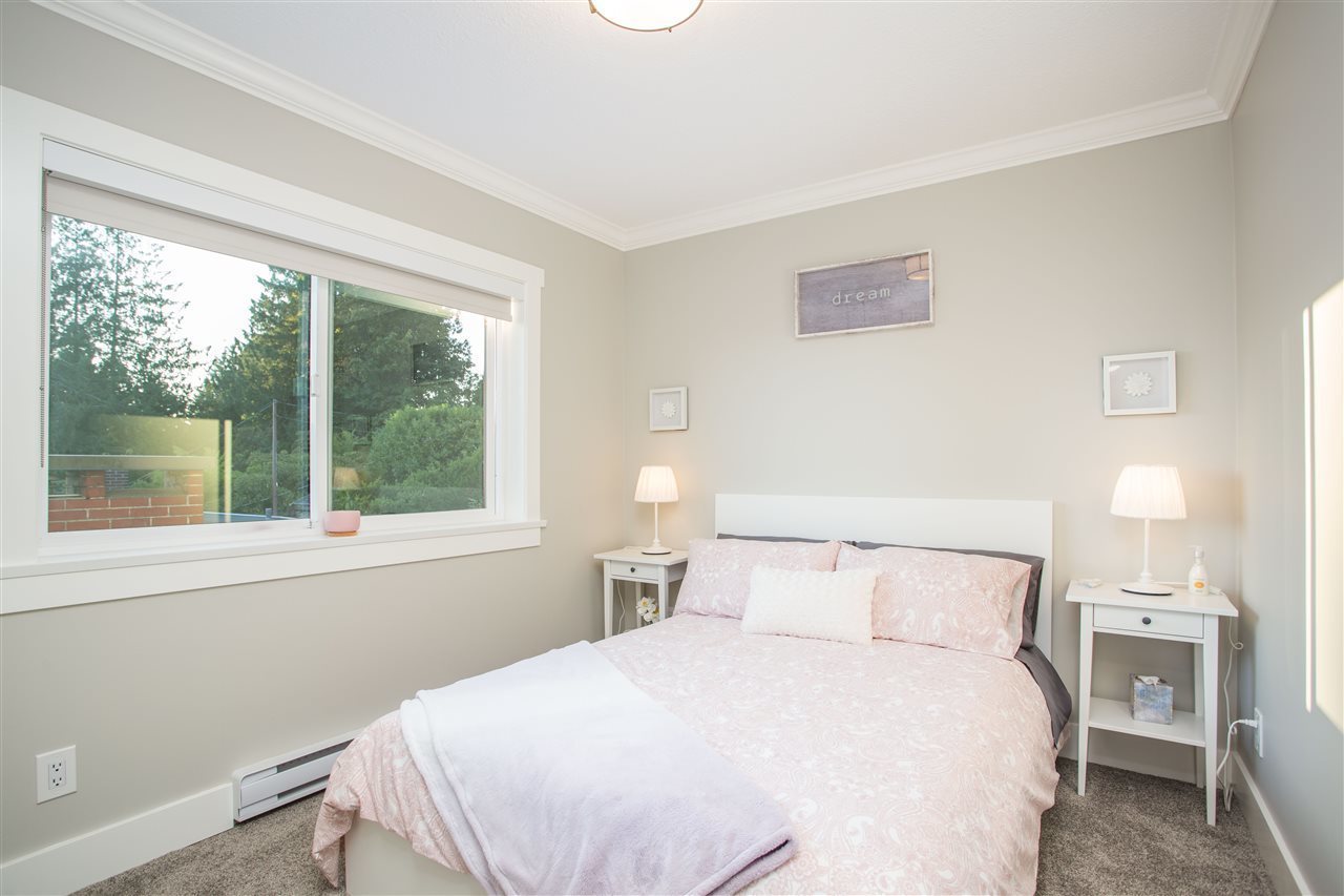 6570-marine-drive-gleneagles-west-vancouver-12-1
