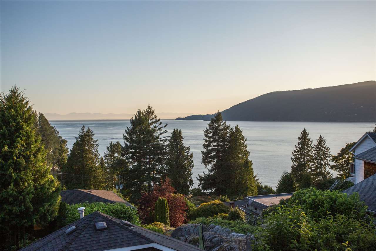 6570-marine-drive-gleneagles-west-vancouver-18